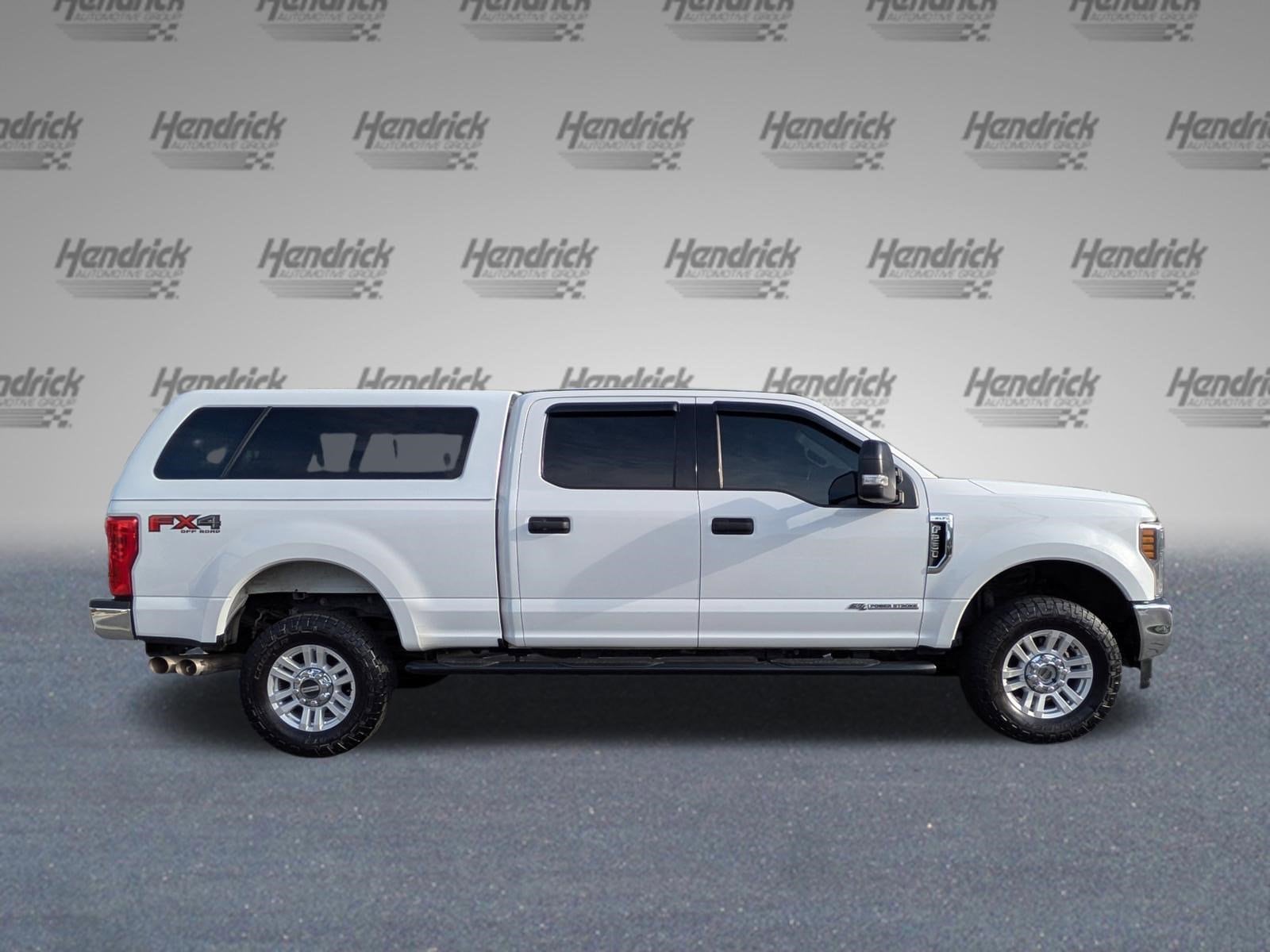 2019 Ford Super Duty F-250 SRW XLT photo 2