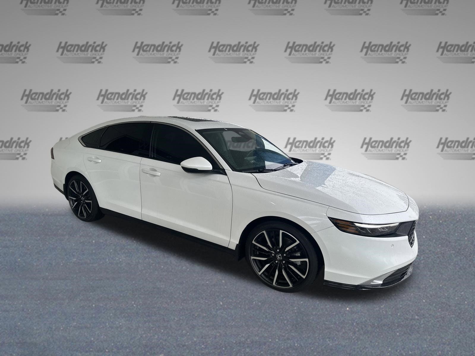 2025 Honda Accord Hybrid Touring photo 3