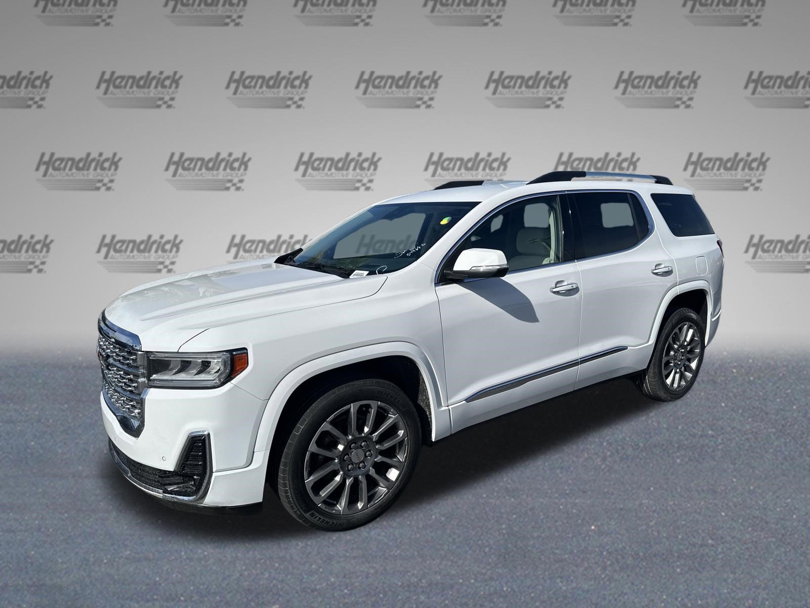 2023 GMC Acadia Denali photo 4