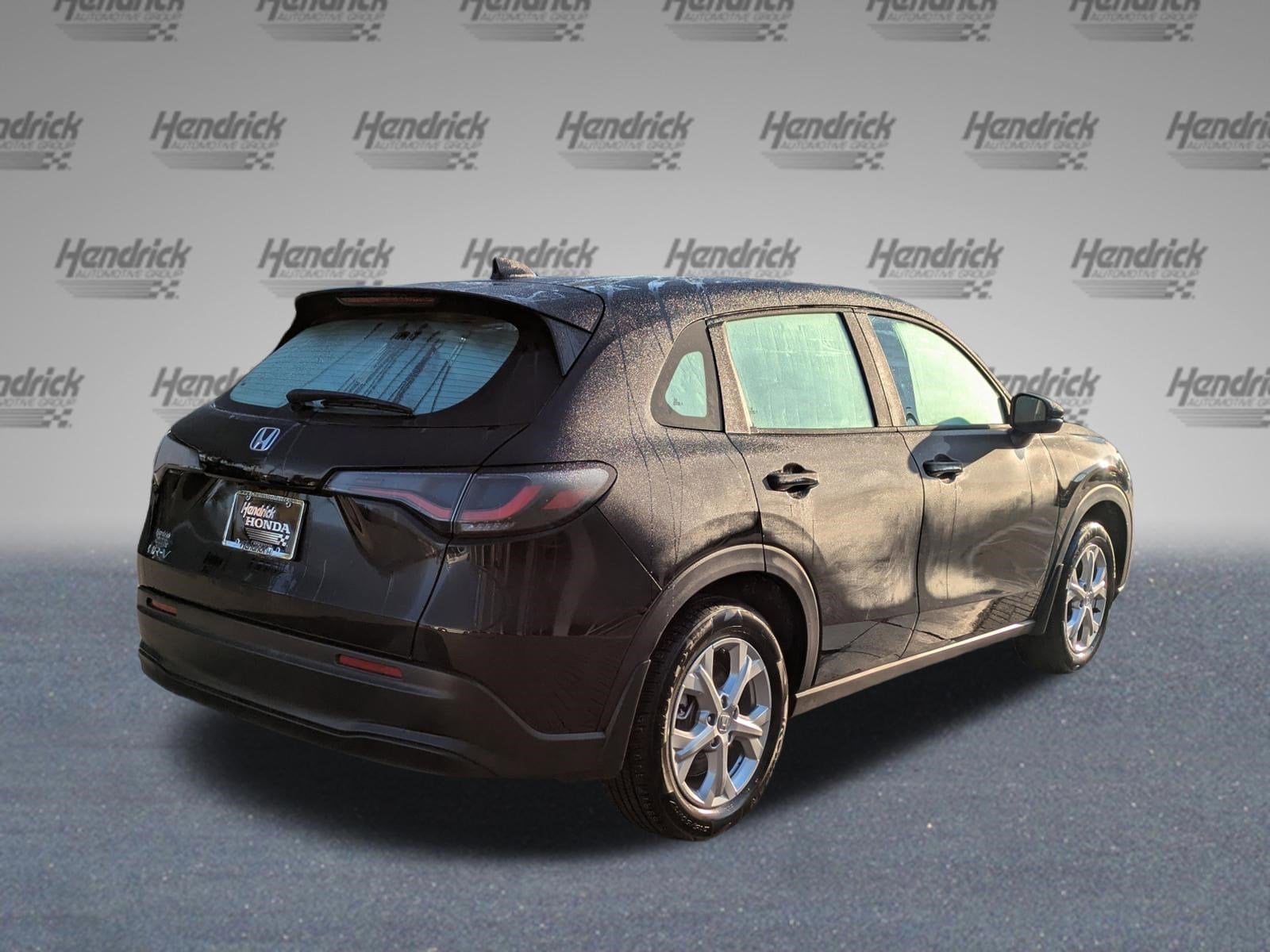 2025 Honda HR-V LX photo 4