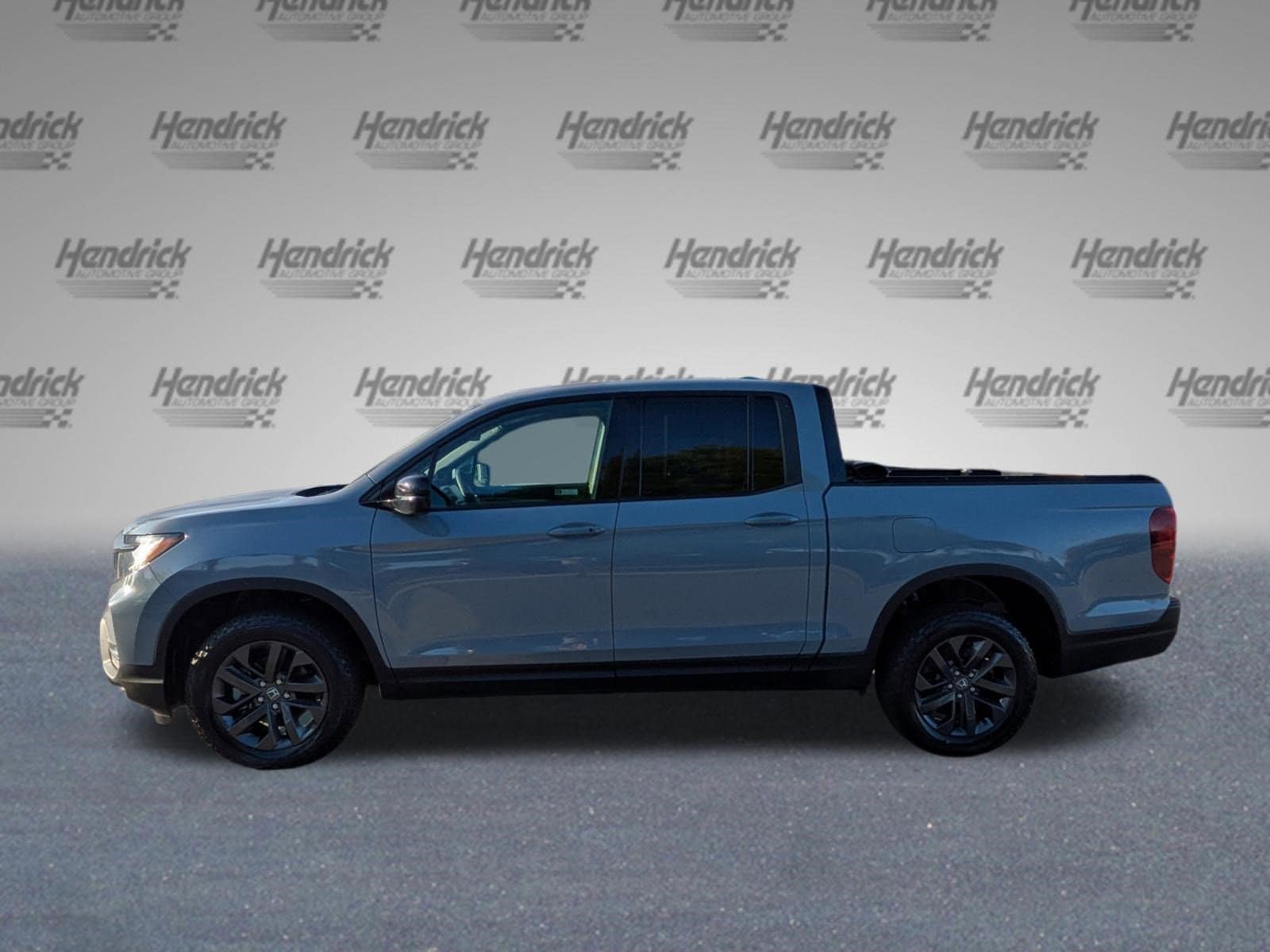 2023 Honda Ridgeline Sport photo 3