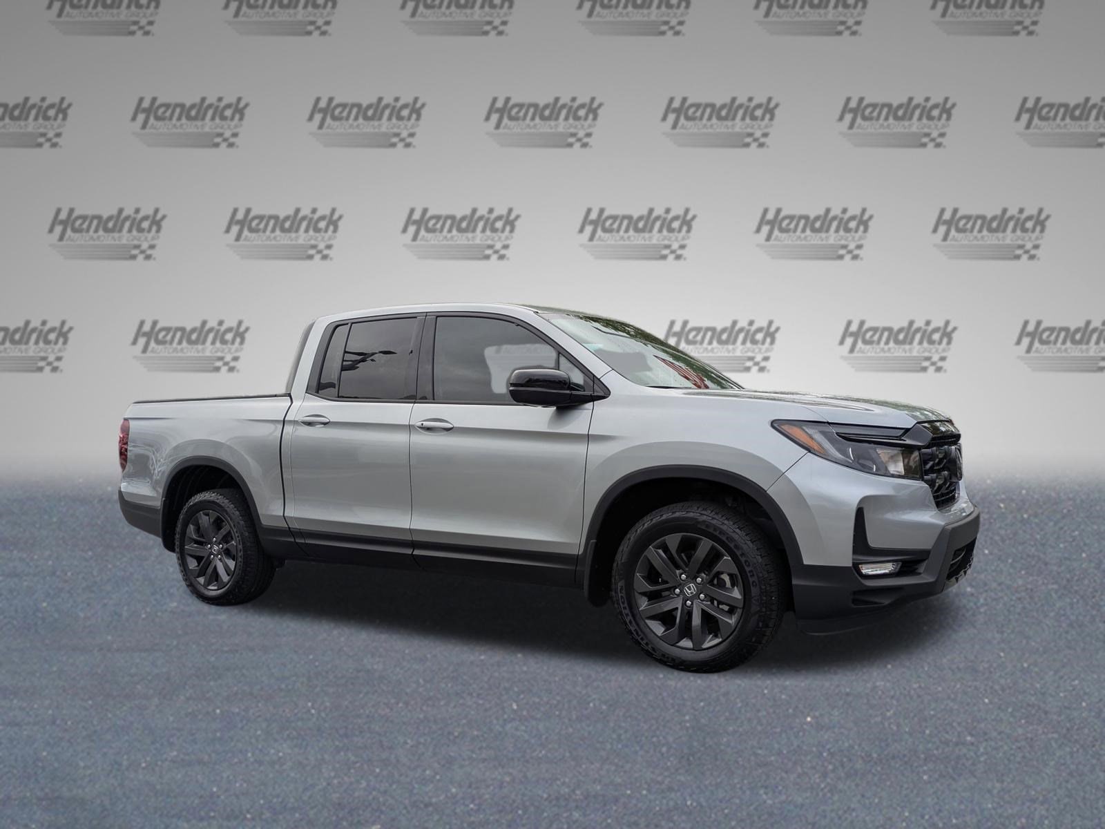 2025 Honda Ridgeline Sport photo 2