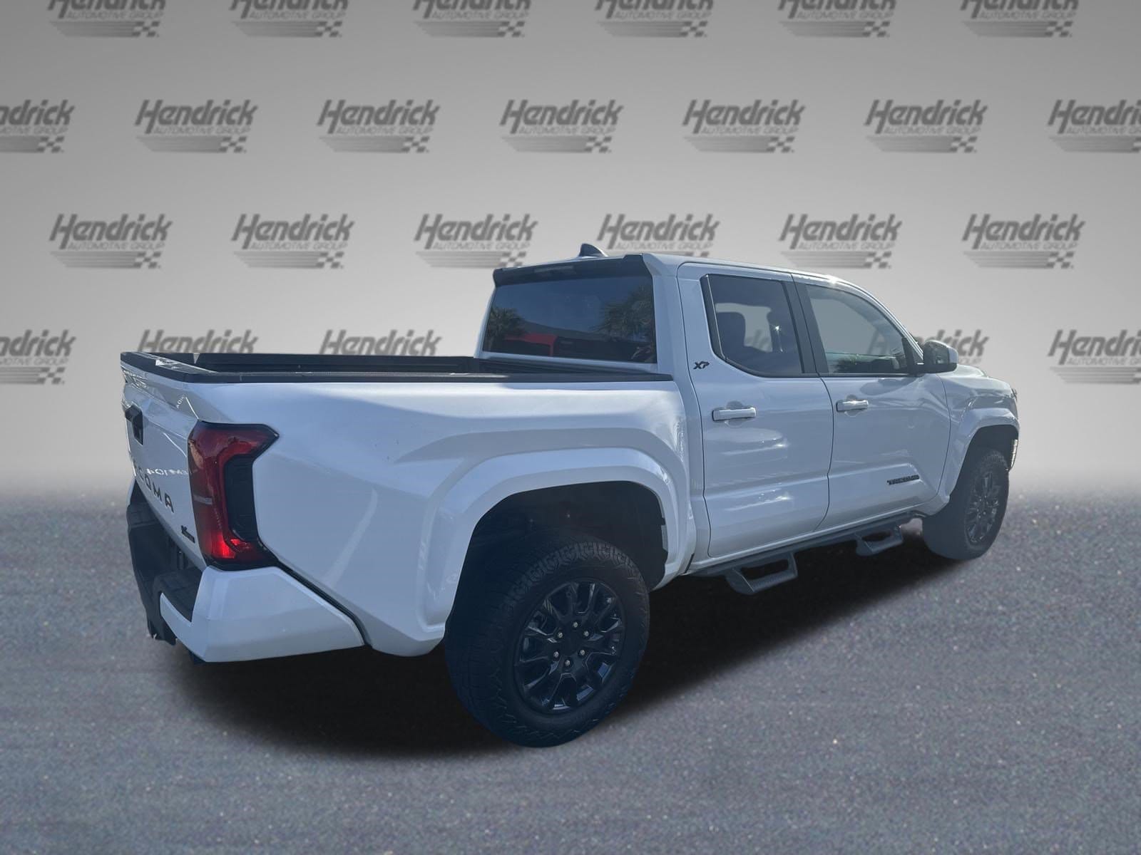 2025 Toyota Tacoma SR5 photo 6