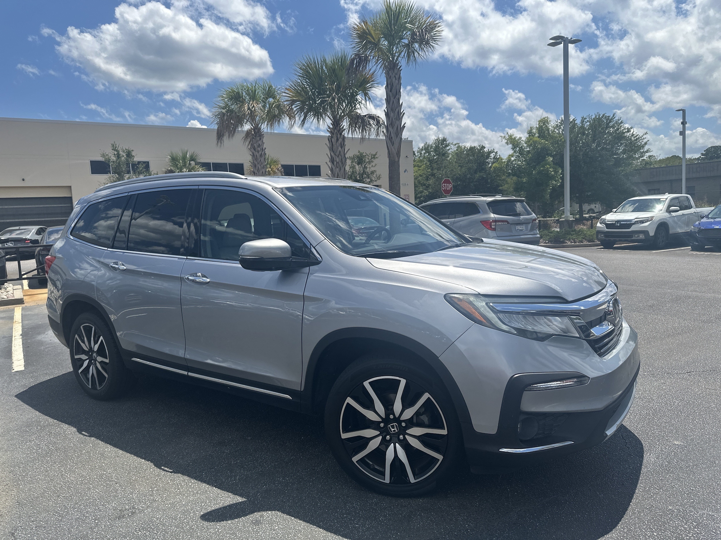 Honda Pilot Touring 8-Passenger