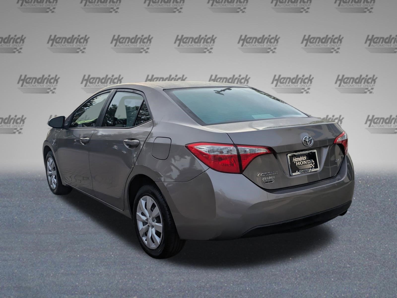 2014 Toyota Corolla LE photo 6