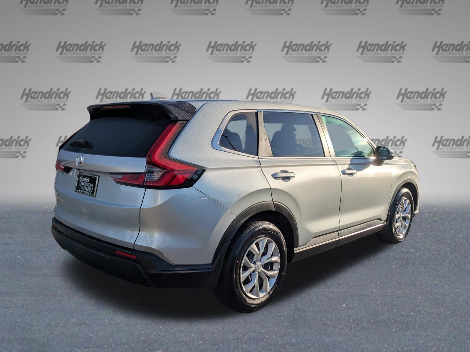2025 Honda CR-V LX photo 4