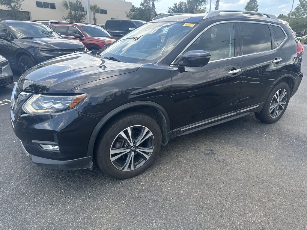 Used 2017 Nissan Rogue SL SUV