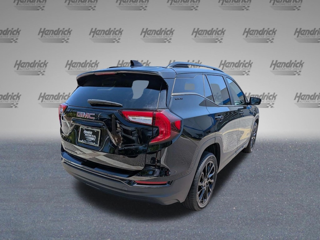 Used 2023 GMC Terrain SLE SUV