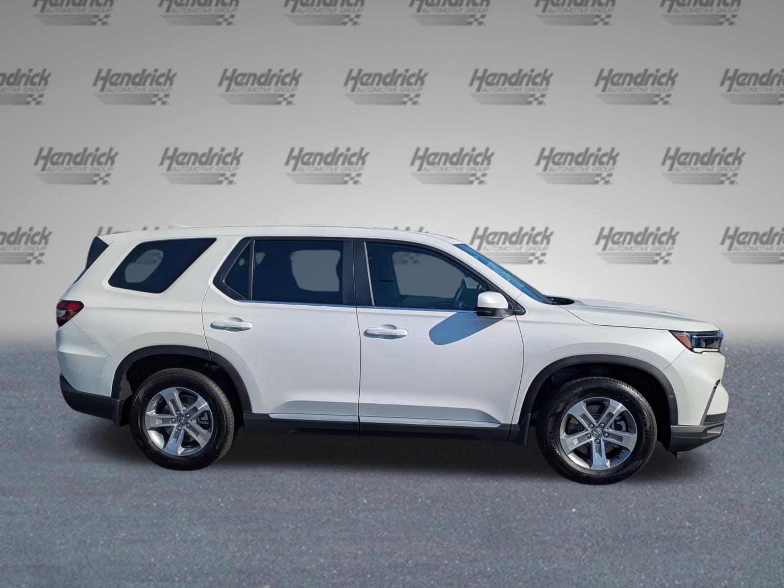 2025 Honda Pilot EX-L photo 2