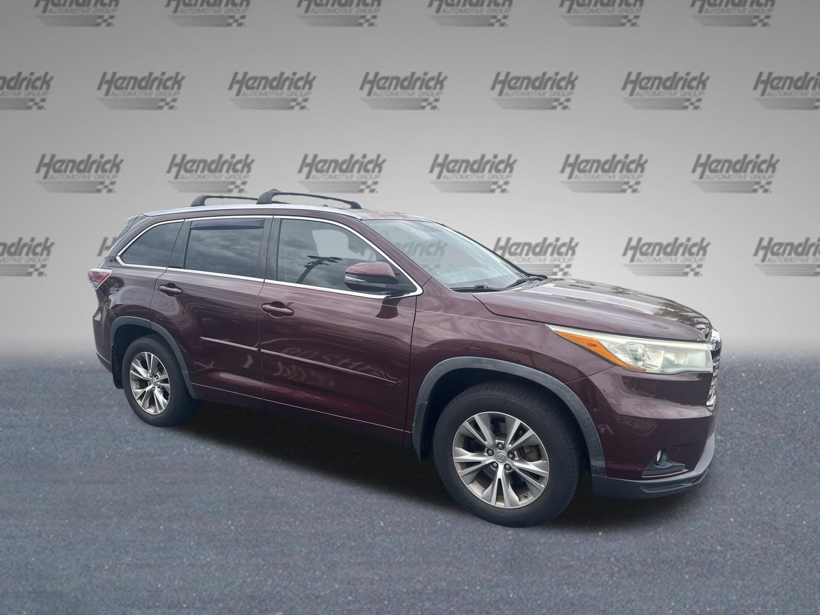 2015 Toyota Highlander XLE photo 2