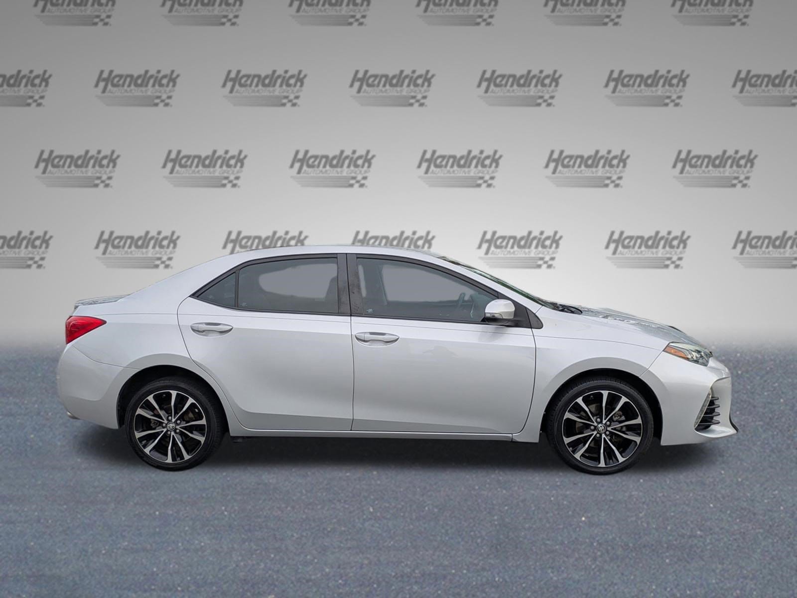 2018 Toyota Corolla SE photo 6