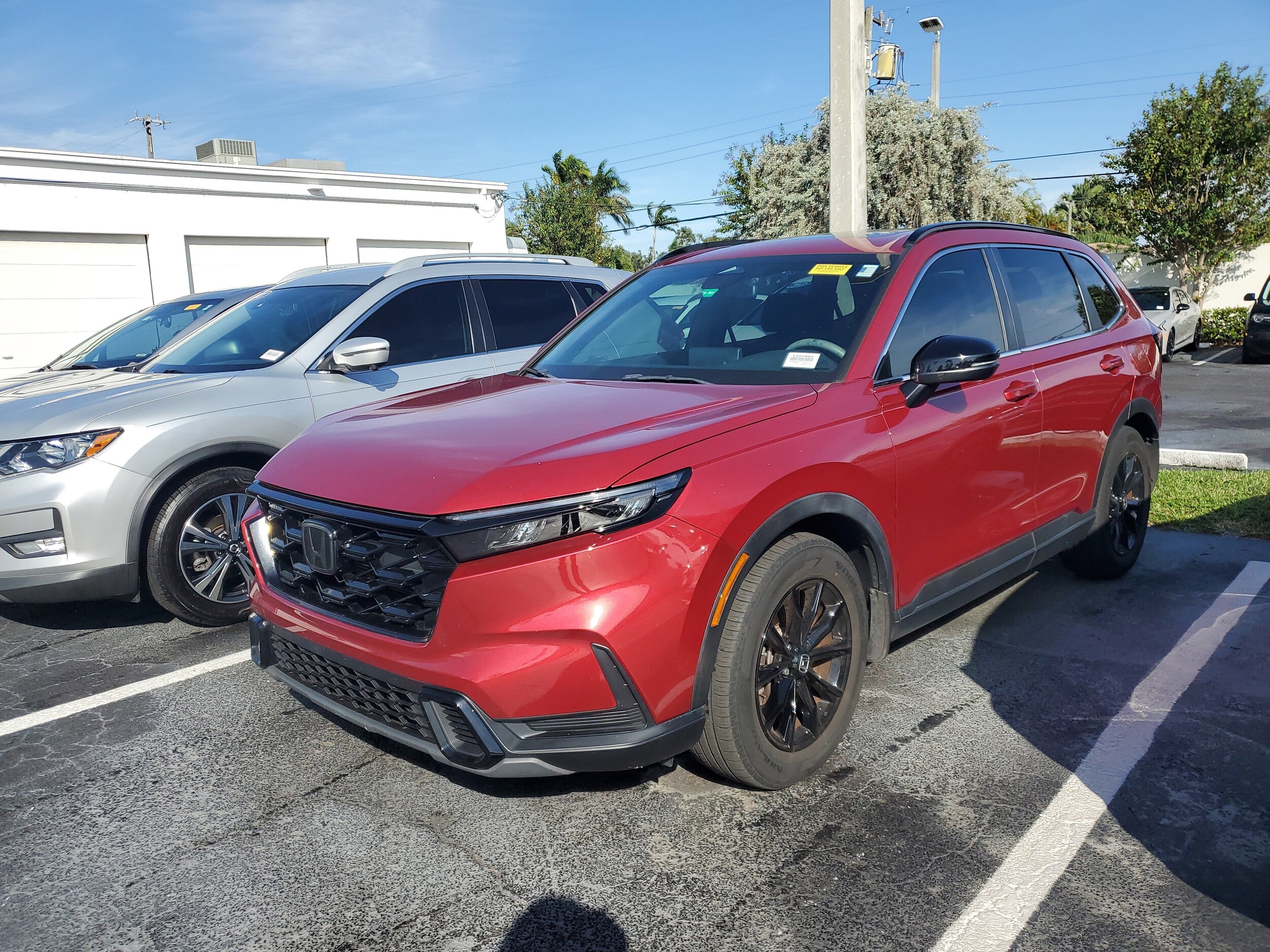 2023 Honda CR-V Hybrid Sport photo 3