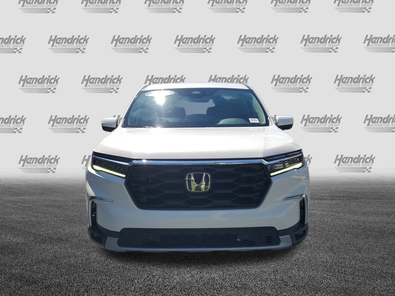 2024 Honda Pilot EX-L photo 2