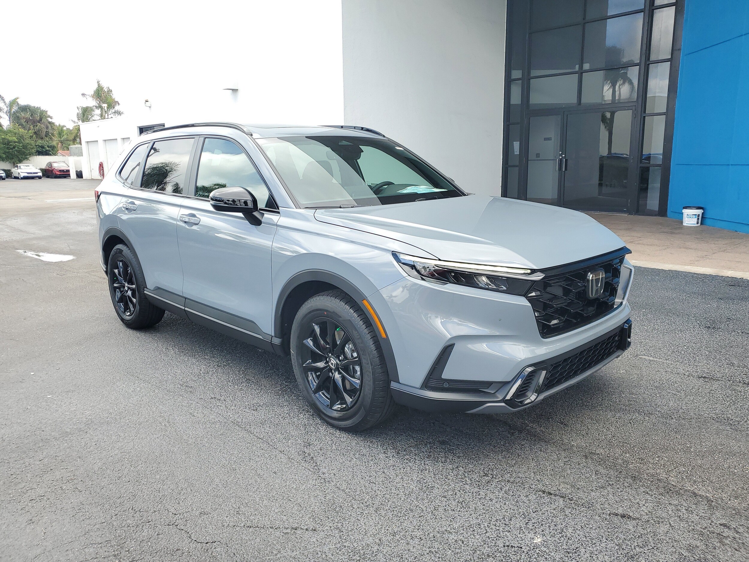 2026 Honda CR-V Hybrid Sport-L photo 2
