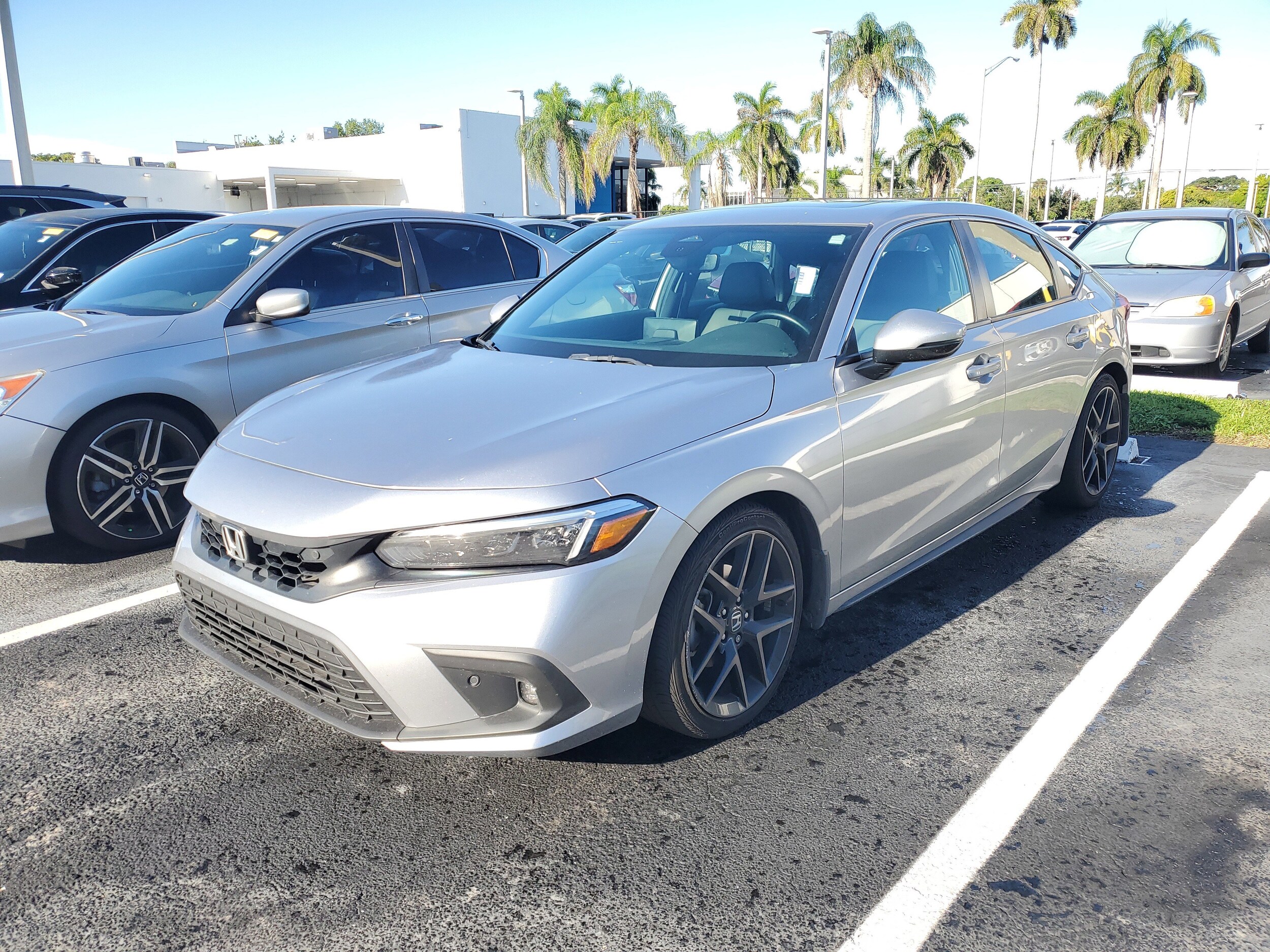 2022 Honda Civic Sport Touring Hatchback photo 3