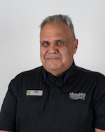 Staff member Ricardo from ID_7561209e1743