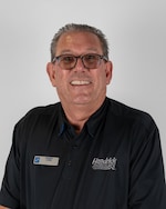 Staff member Vicente from ID_7561209e1743