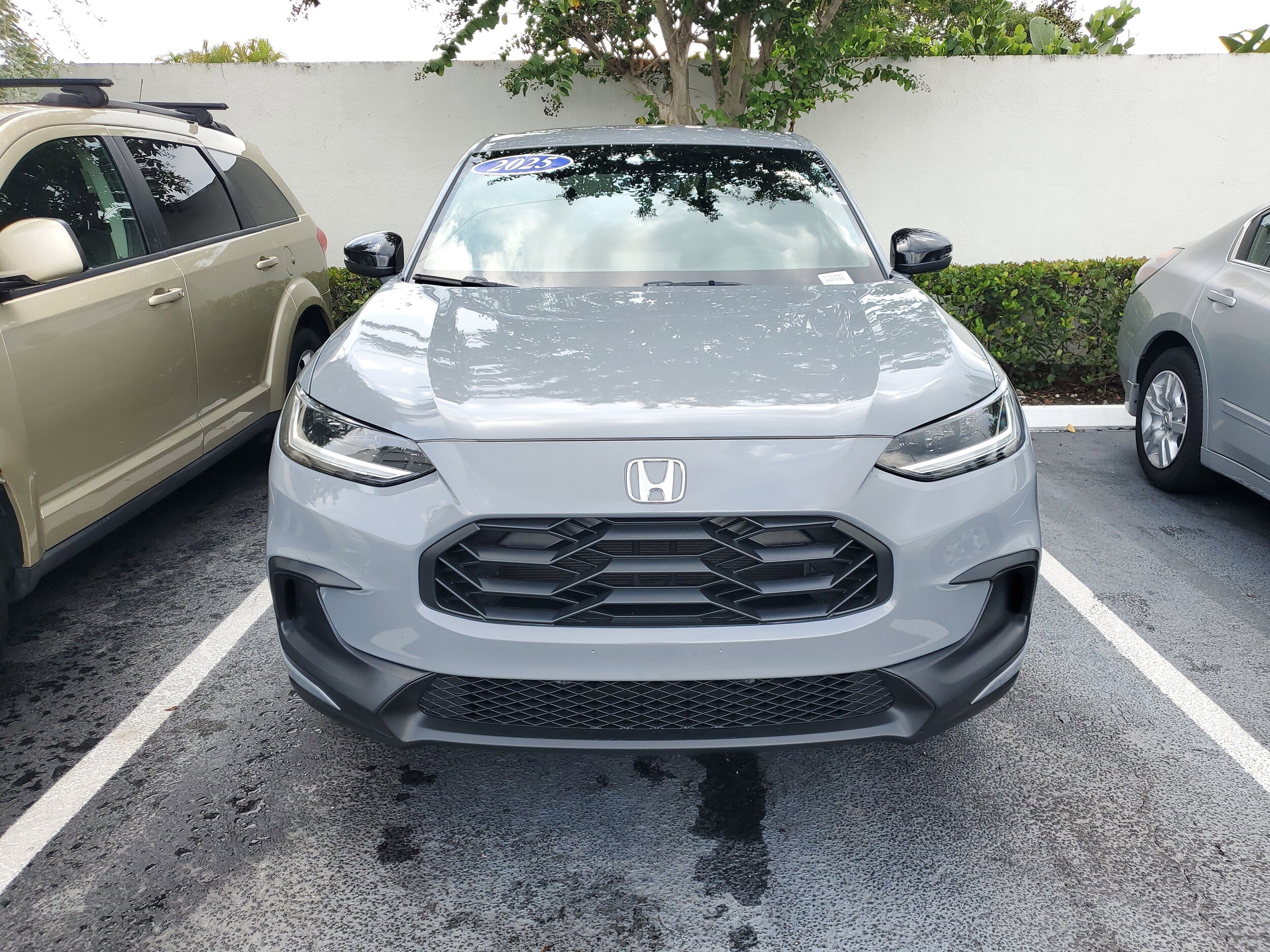 2025 Honda HR-V Sport photo 2