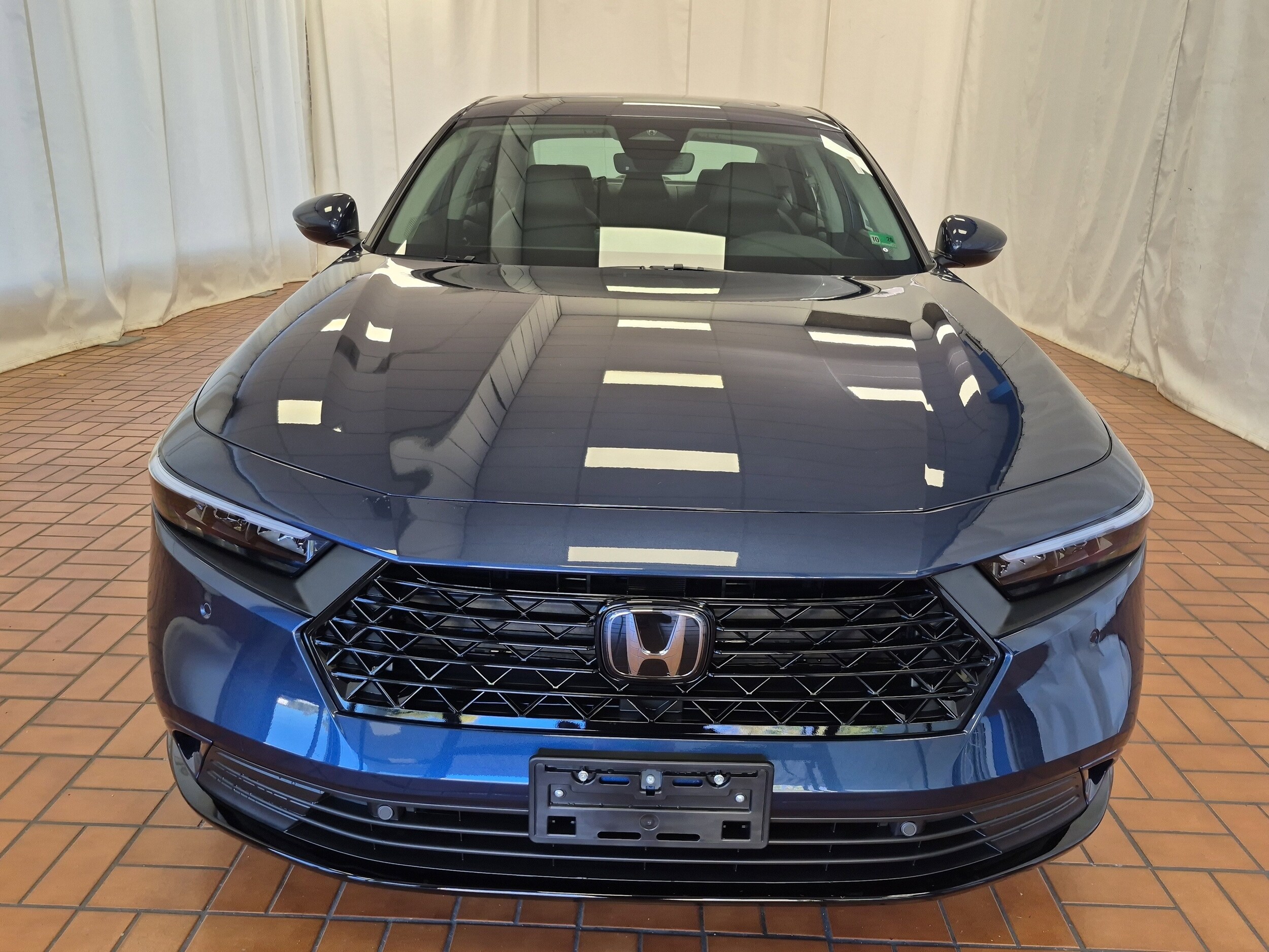 2025 Honda Accord Hybrid EX-L photo 2