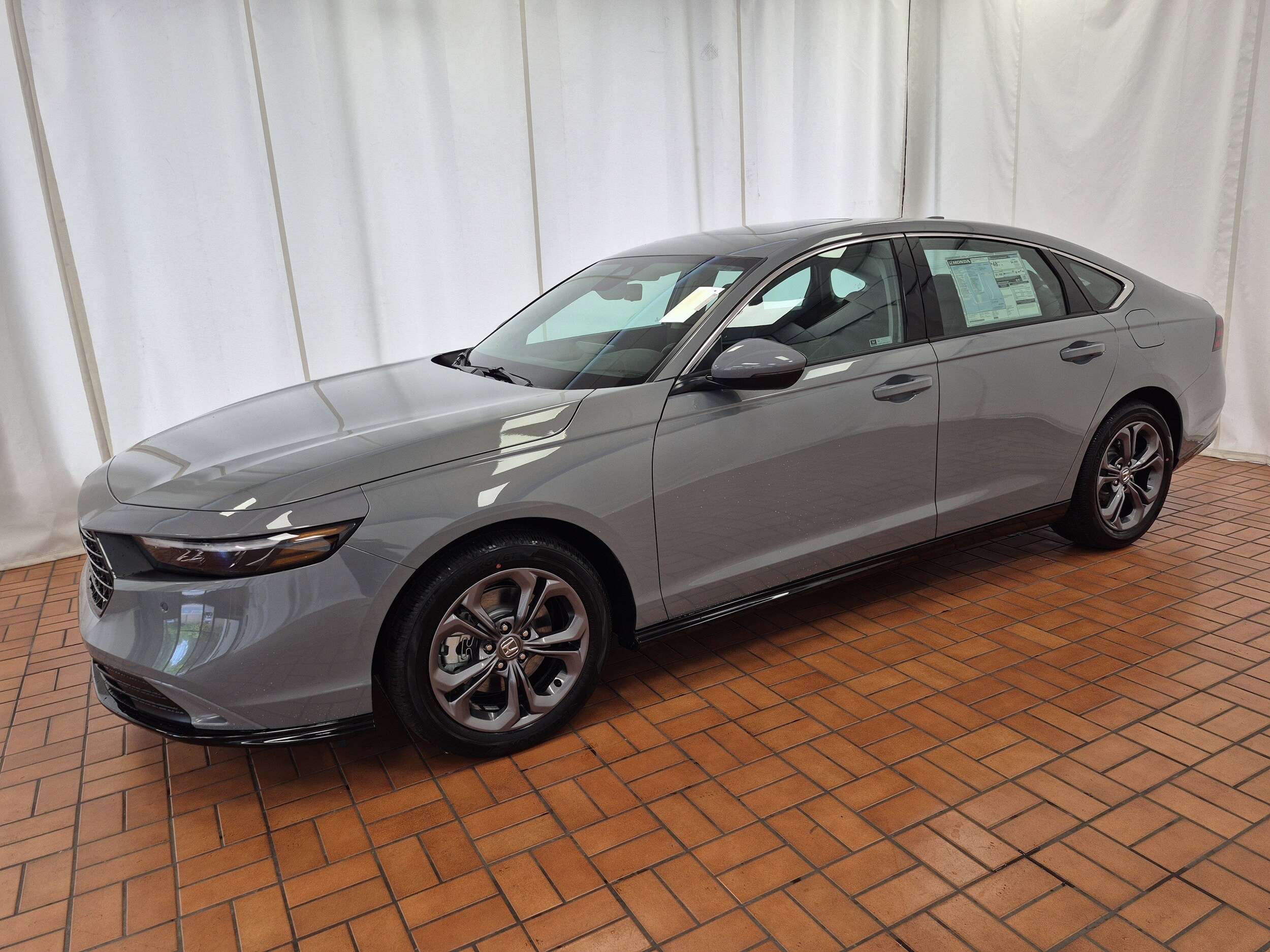 2025 Honda Accord Hybrid EX-L photo 3