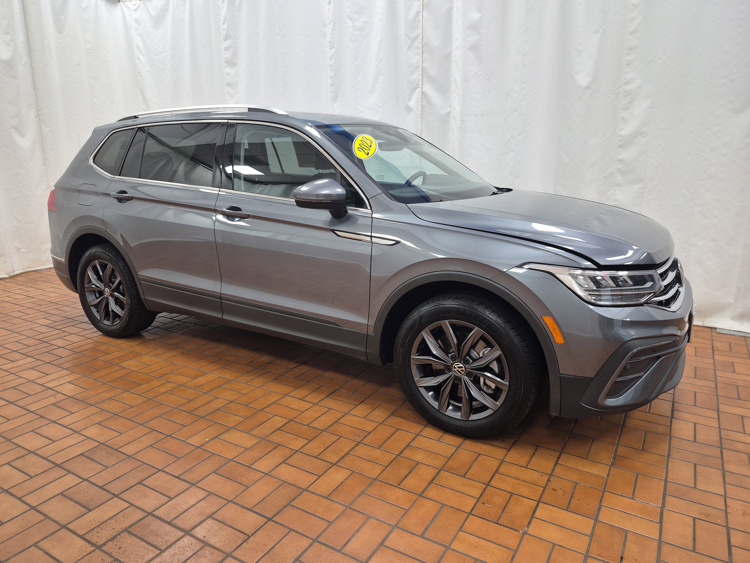 2023 Volkswagen Tiguan SE