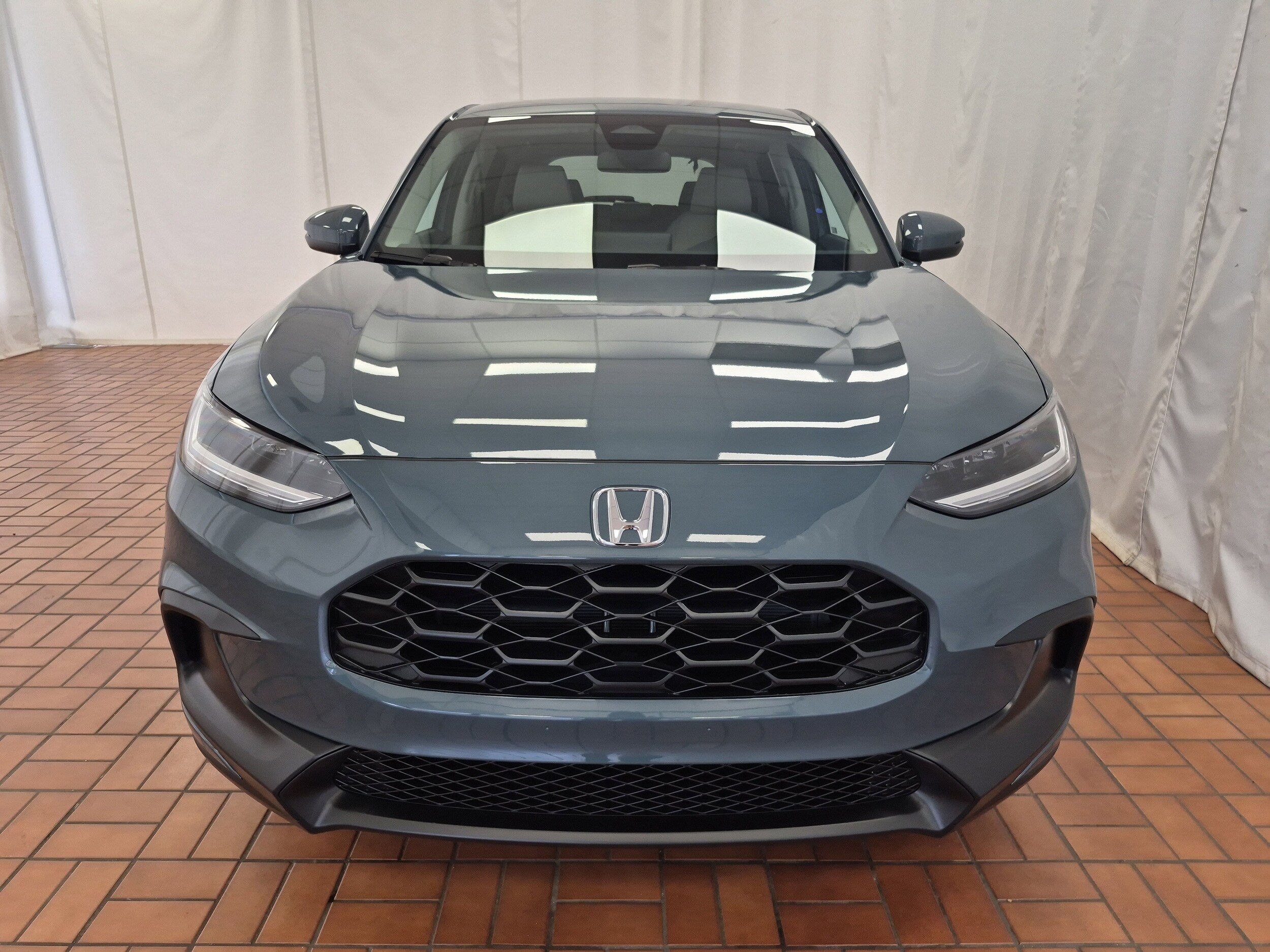 2026 Honda HR-V LX photo 3