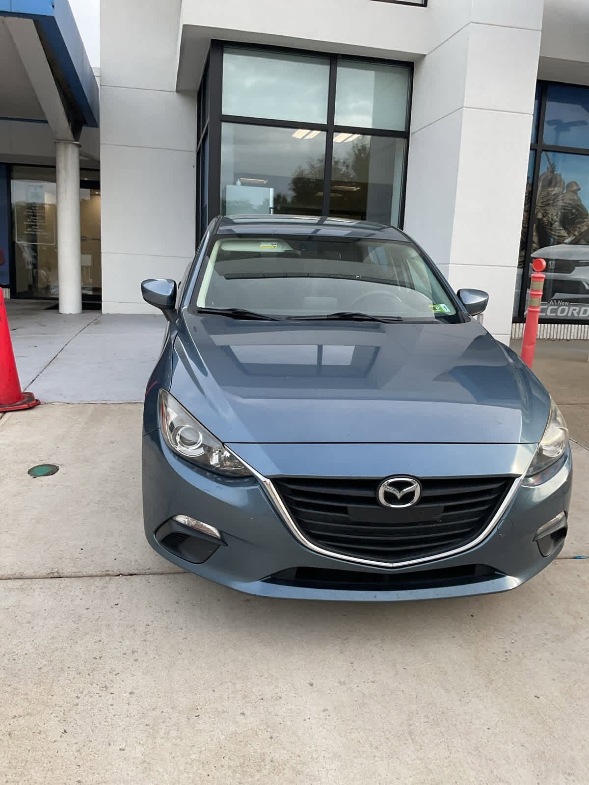 2016 Mazda Mazda3 i Sport photo 3