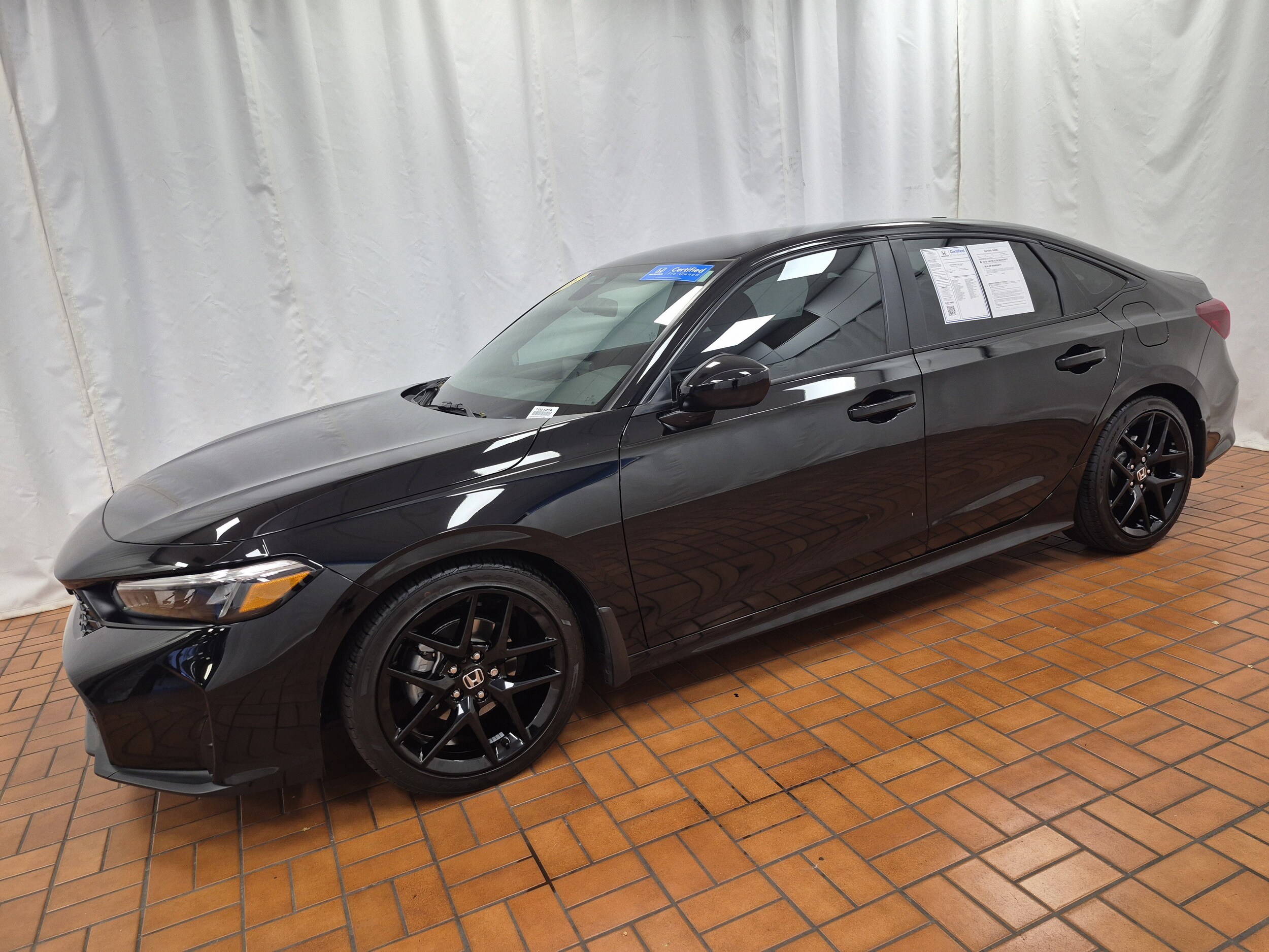 2025 Honda Civic Sport photo 3