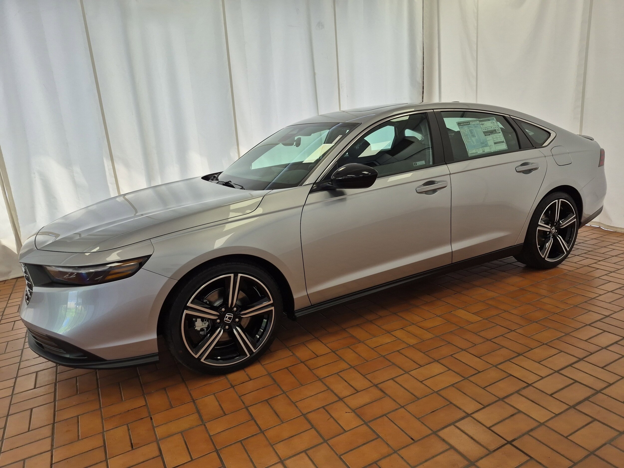 2025 Honda Accord Hybrid Sport photo 3