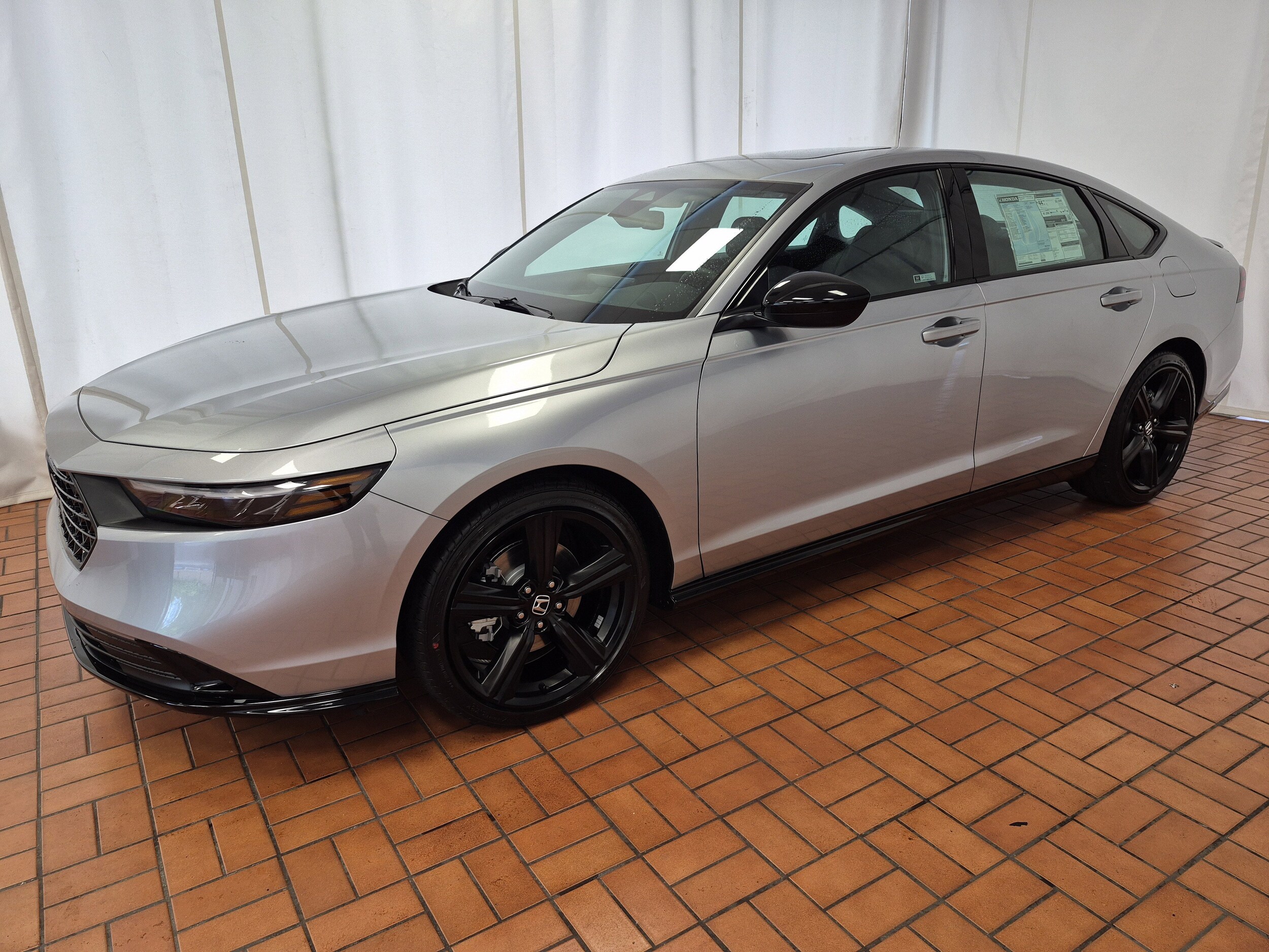 2025 Honda Accord Hybrid Sport-L photo 3