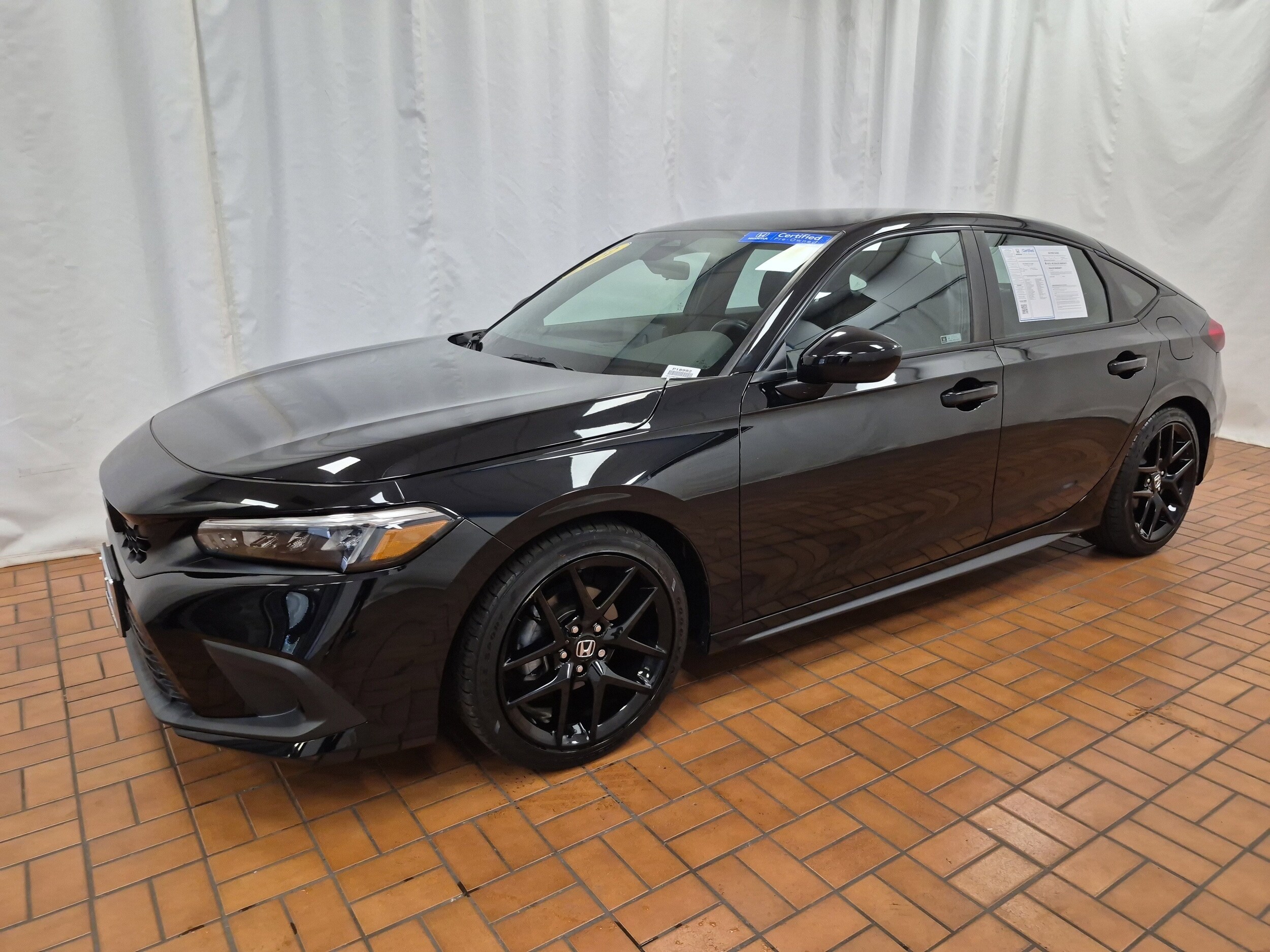 2022 Honda Civic Sport Hatchback photo 2