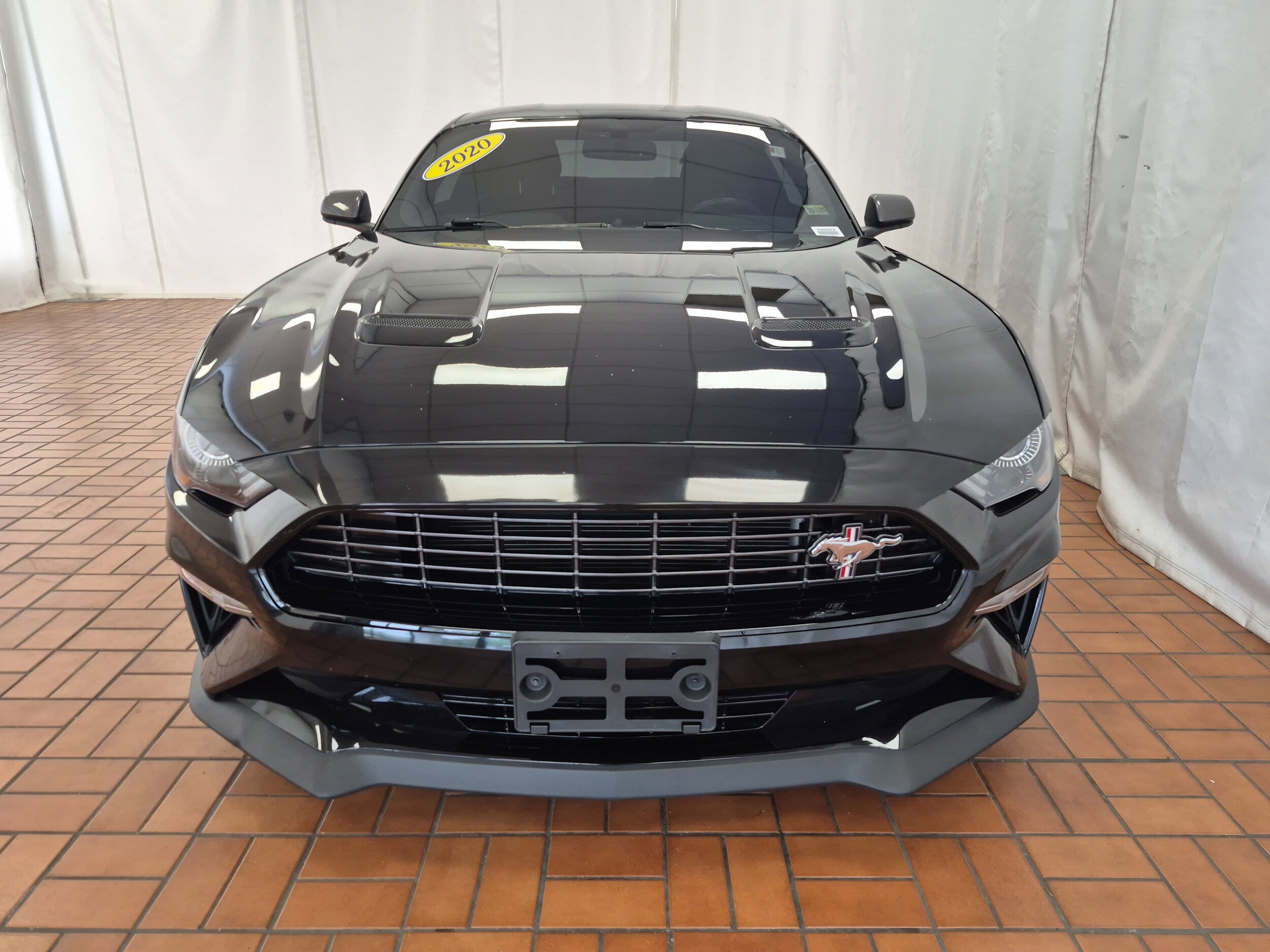 2020 Ford Mustang EcoBoost photo 2
