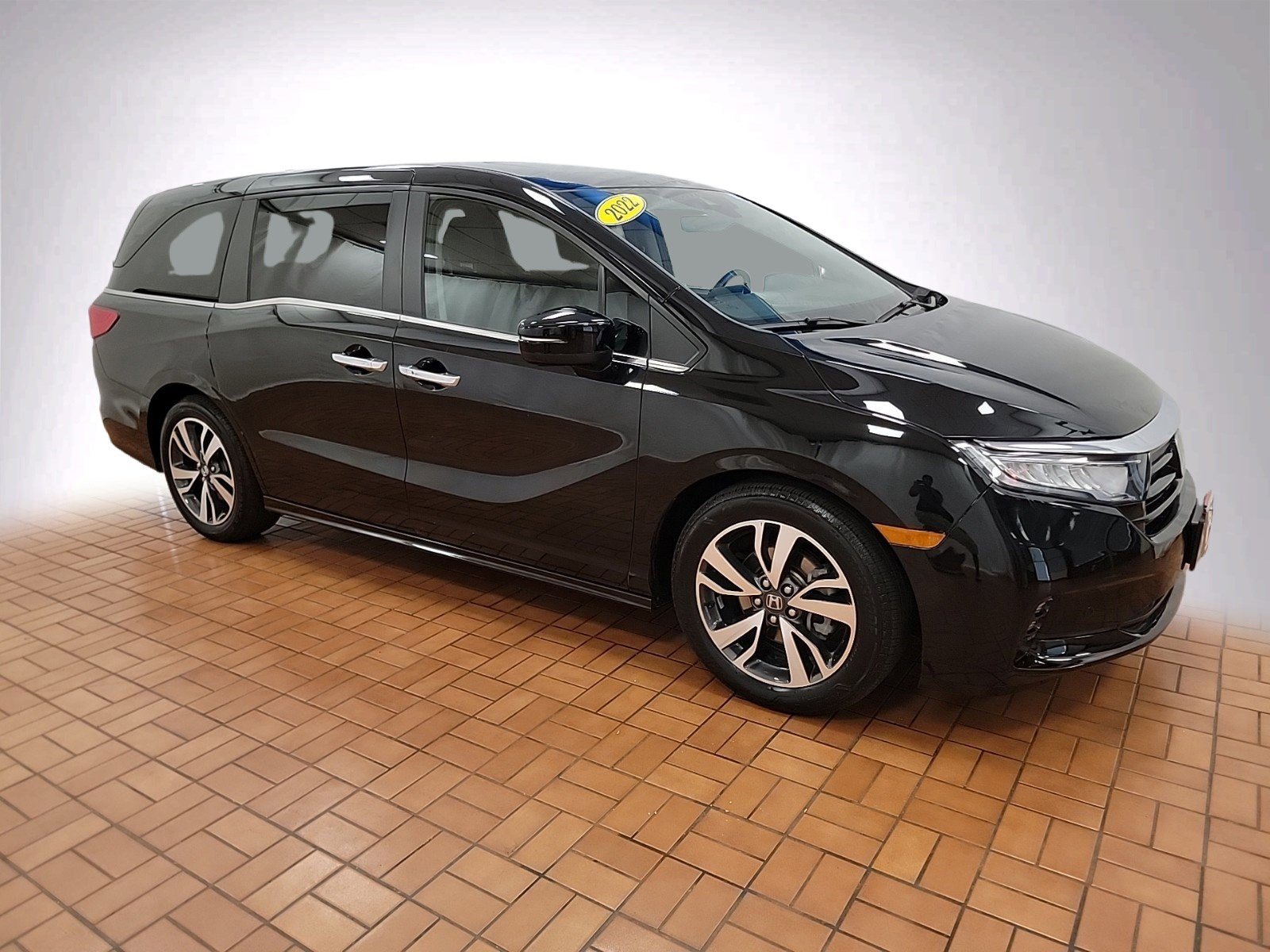 Used 2022 Honda Odyssey Touring with VIN 5FNRL6H85NB014805 for sale in Woodbridge, VA