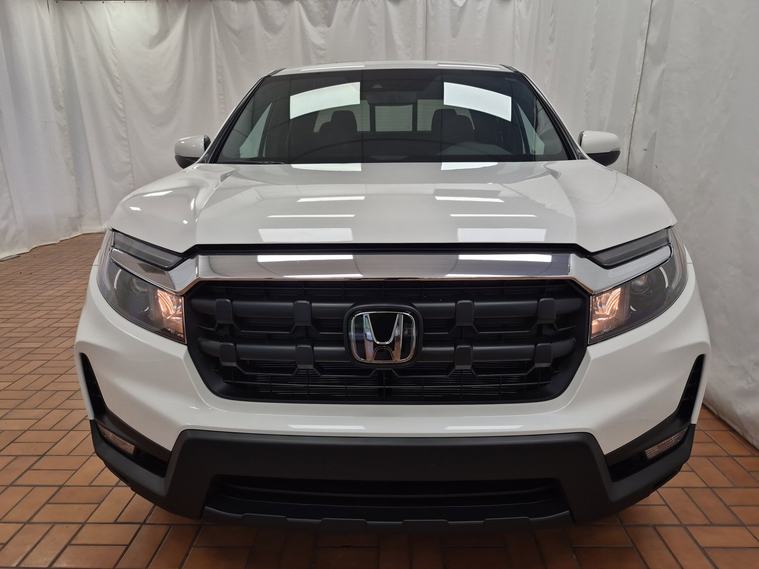 2025 Honda Ridgeline RTL photo 2
