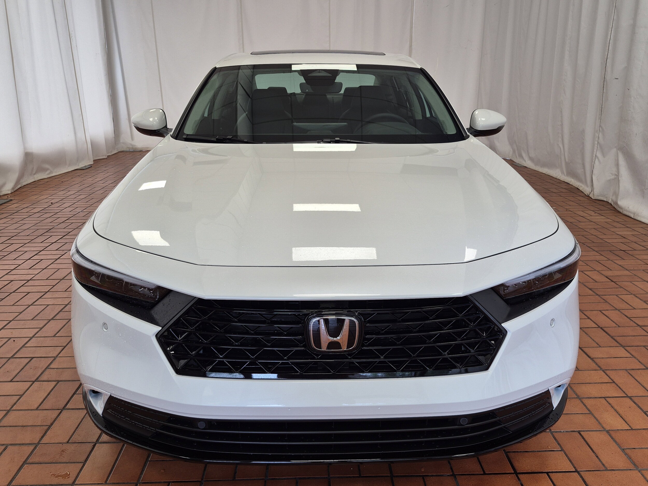 2025 Honda Accord Hybrid EX-L photo 2
