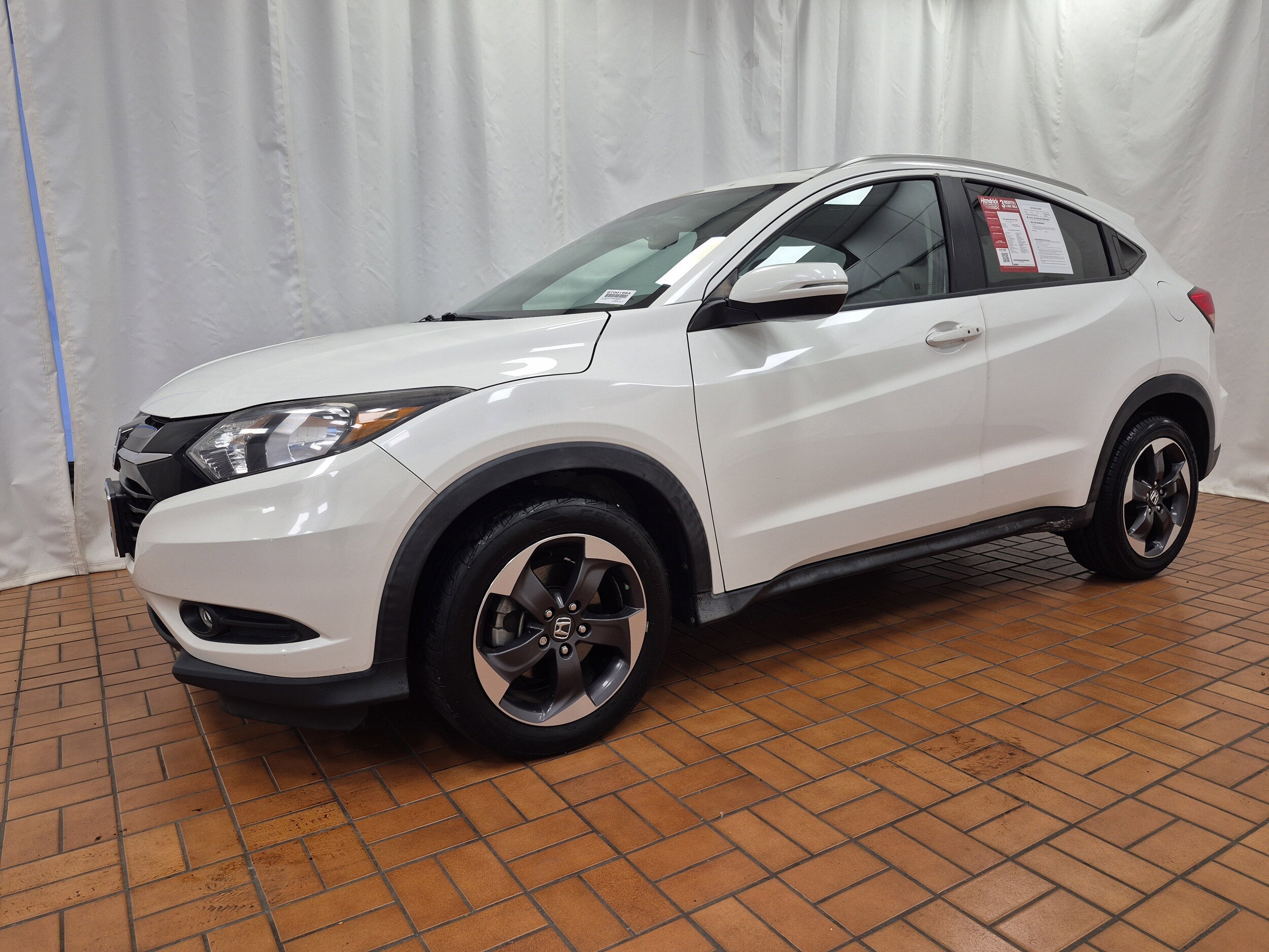 2018 Honda HR-V EX-L photo 3