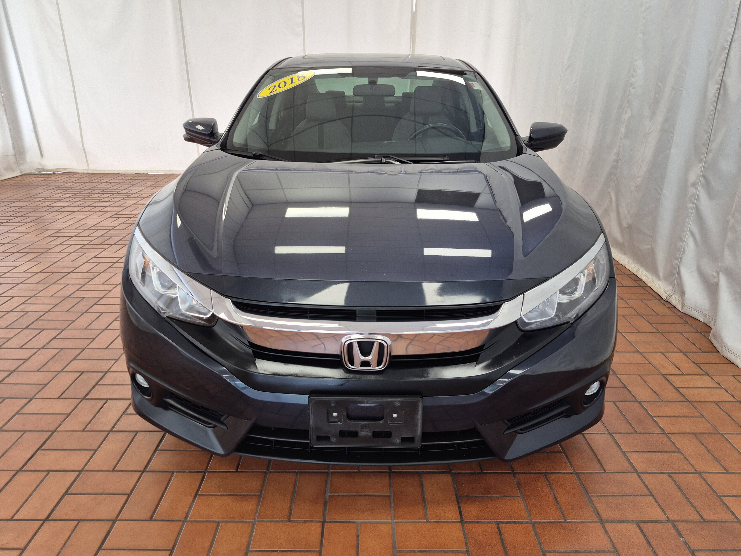 2018 Honda Civic EX-T photo 3