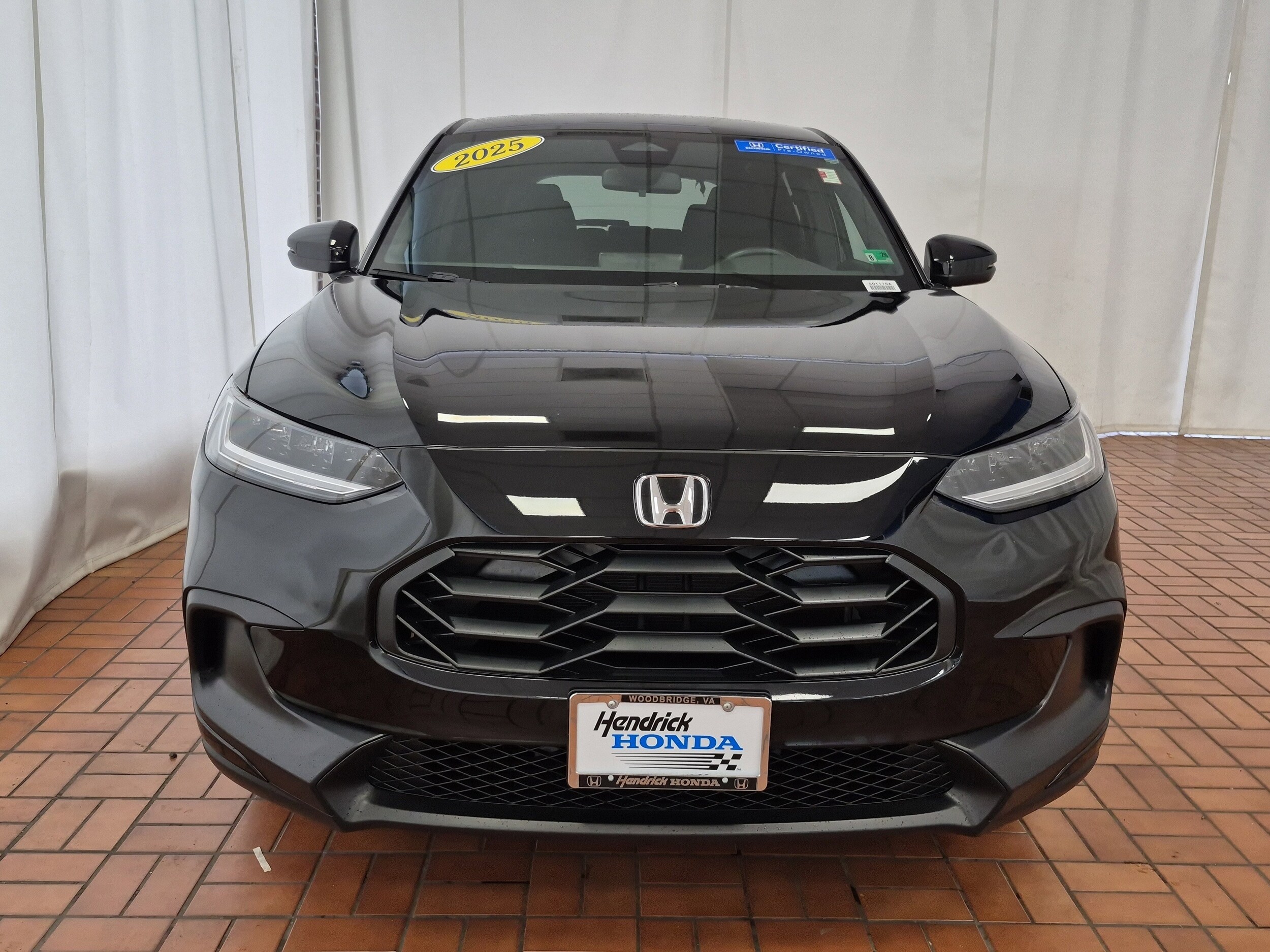 2025 Honda HR-V Sport photo 2