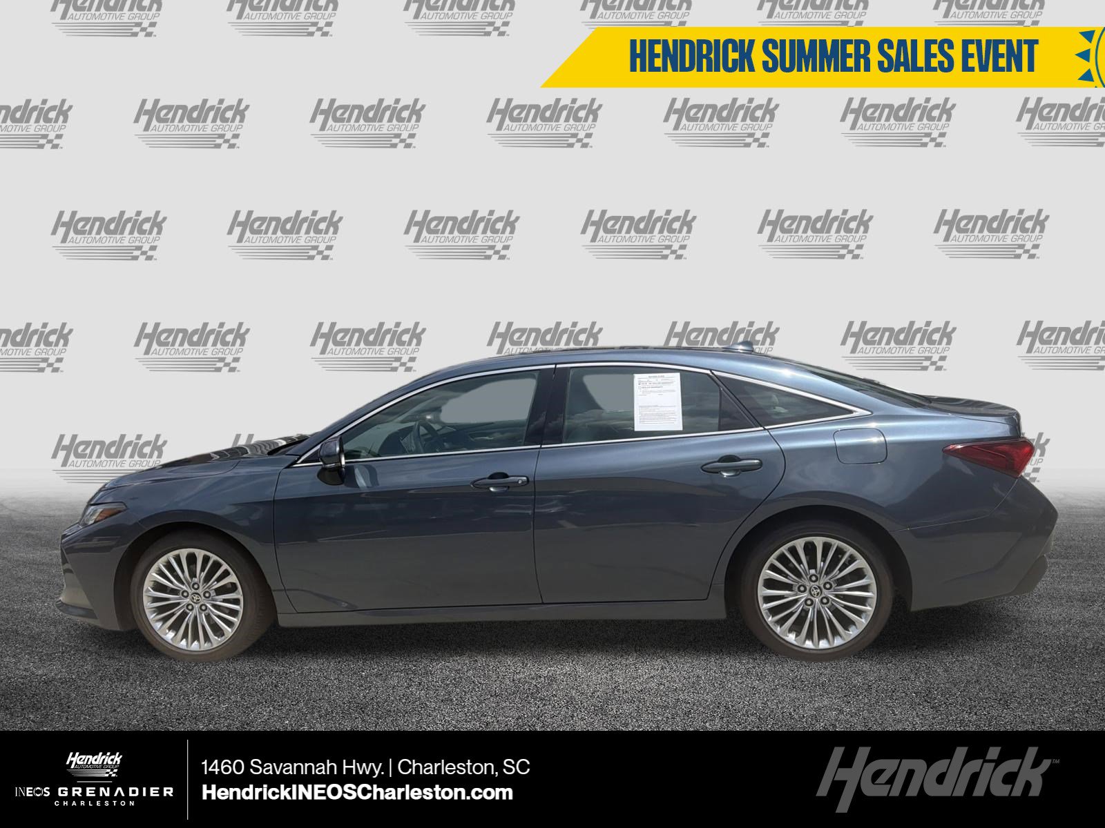 2020 Toyota Avalon Sedan 