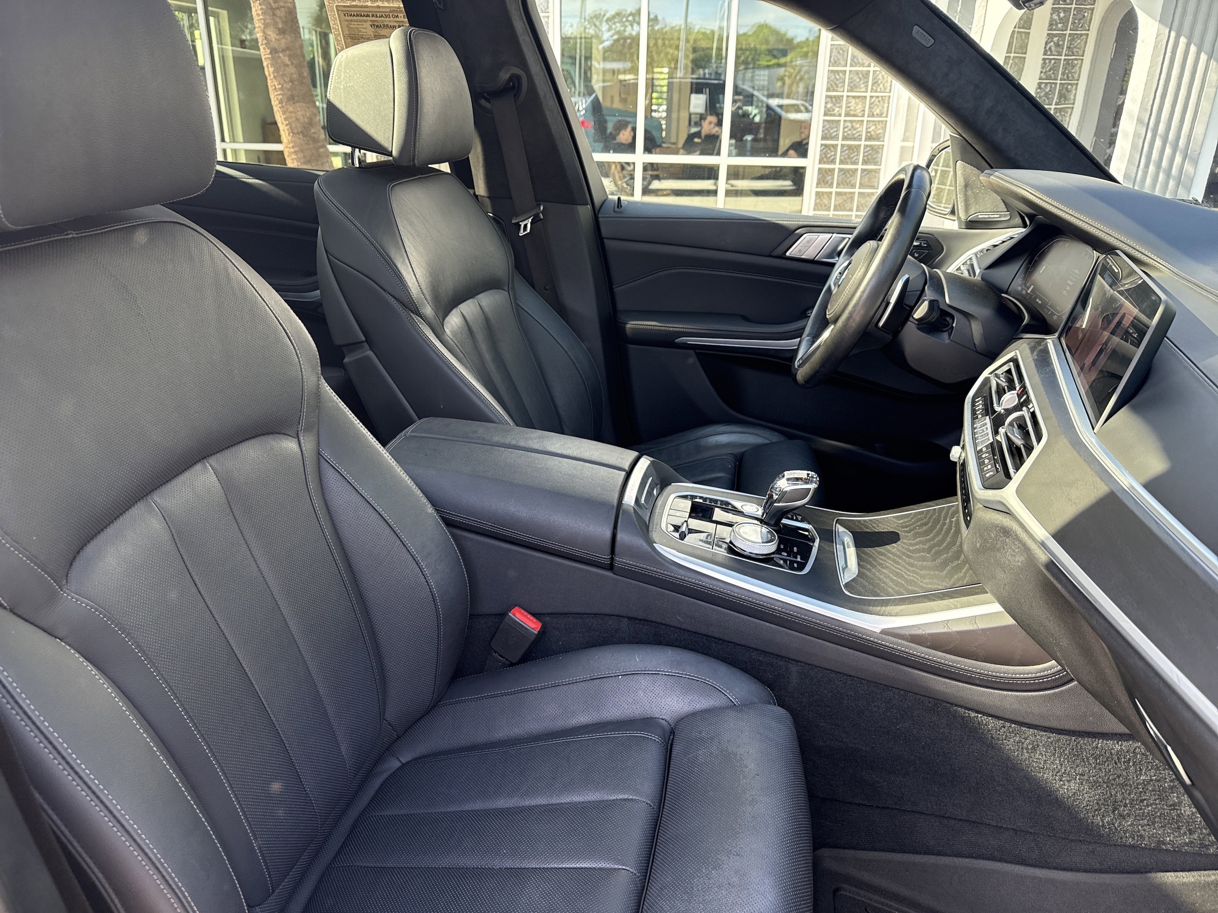 2021 BMW X7 40i - Photo 37