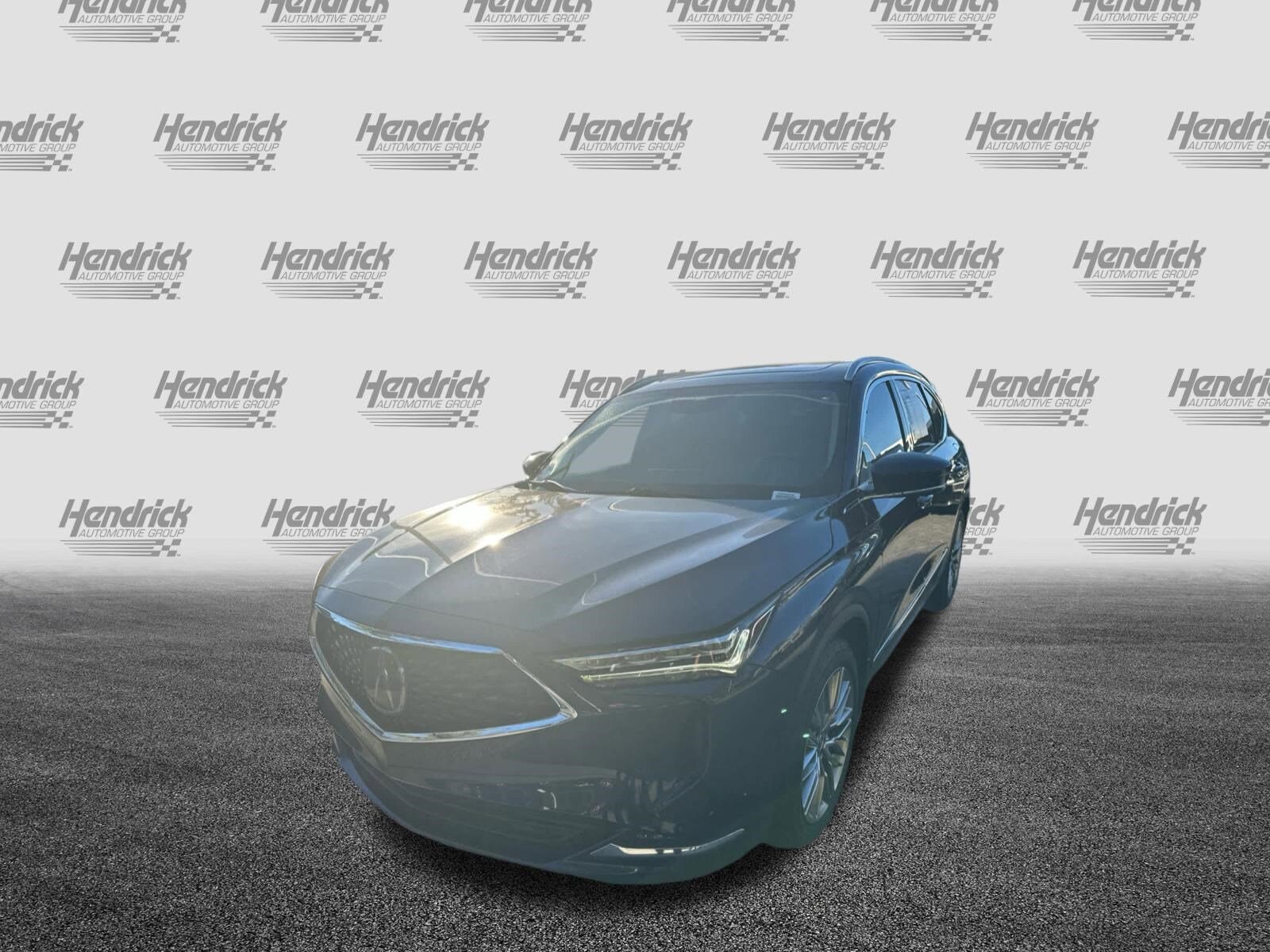 2023 Acura MDX SH-AWD Advance photo 2
