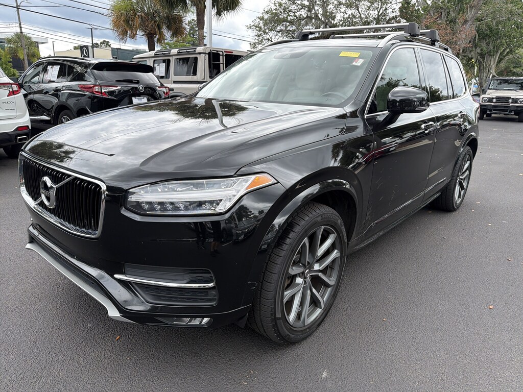Used 2019 Volvo XC90 Momentum SUV