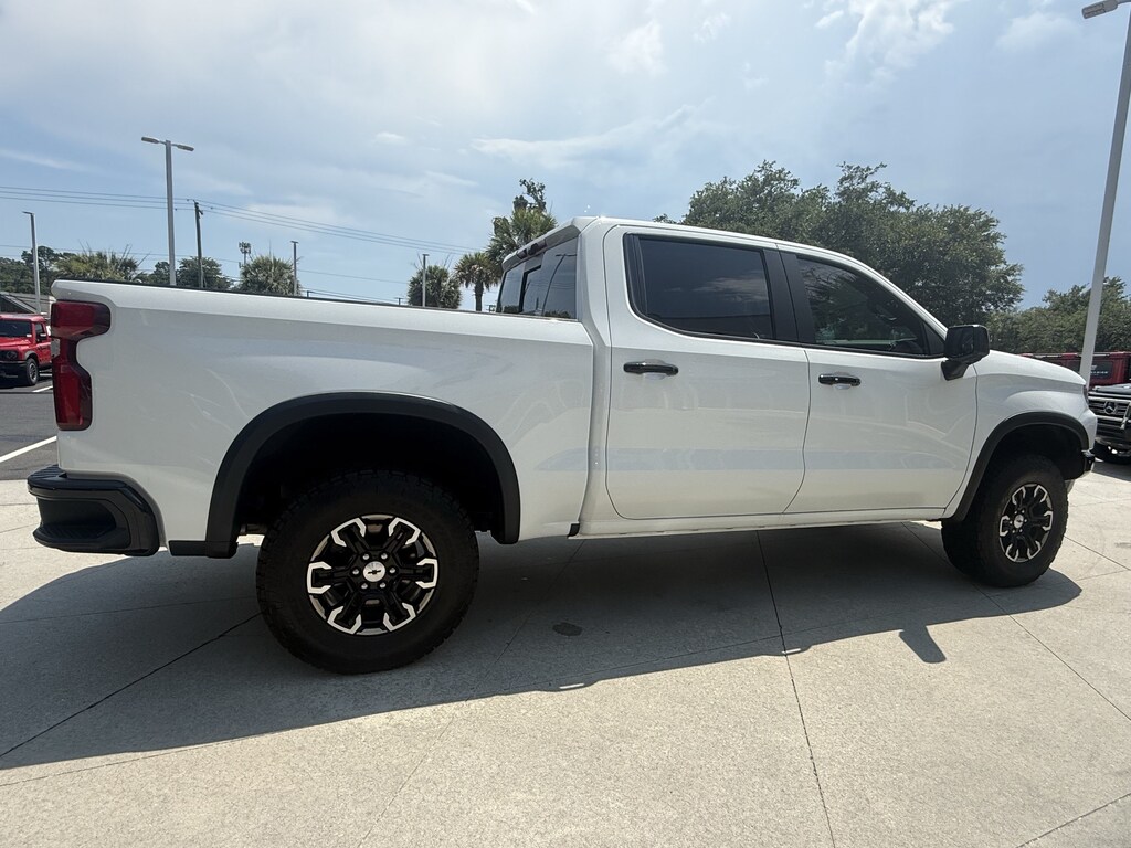 Used 2024 Chevrolet Silverado 1500 ZR2 Pickup