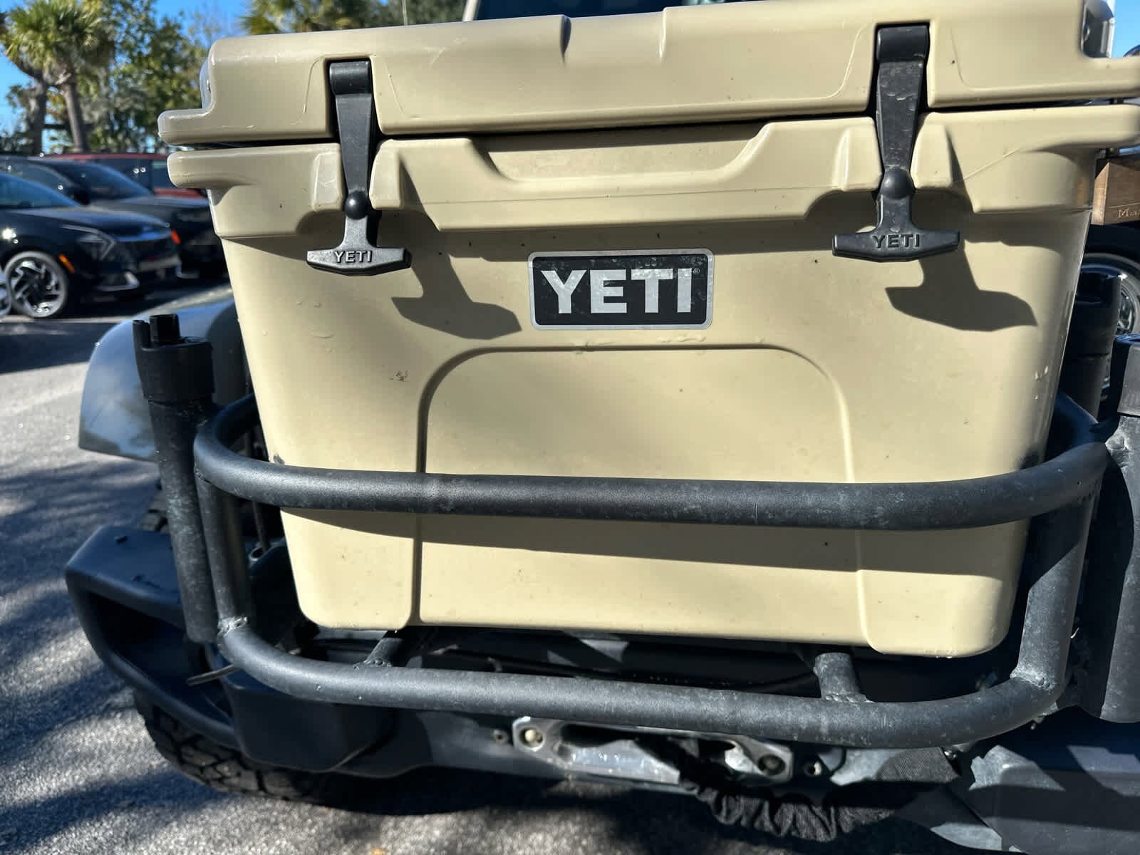 2017 Jeep Wrangler Unlimited Sahara photo 2