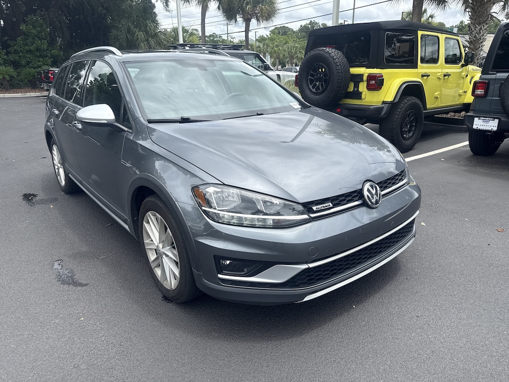 Used 2019 Volkswagen Golf Alltrack SE Wagon
