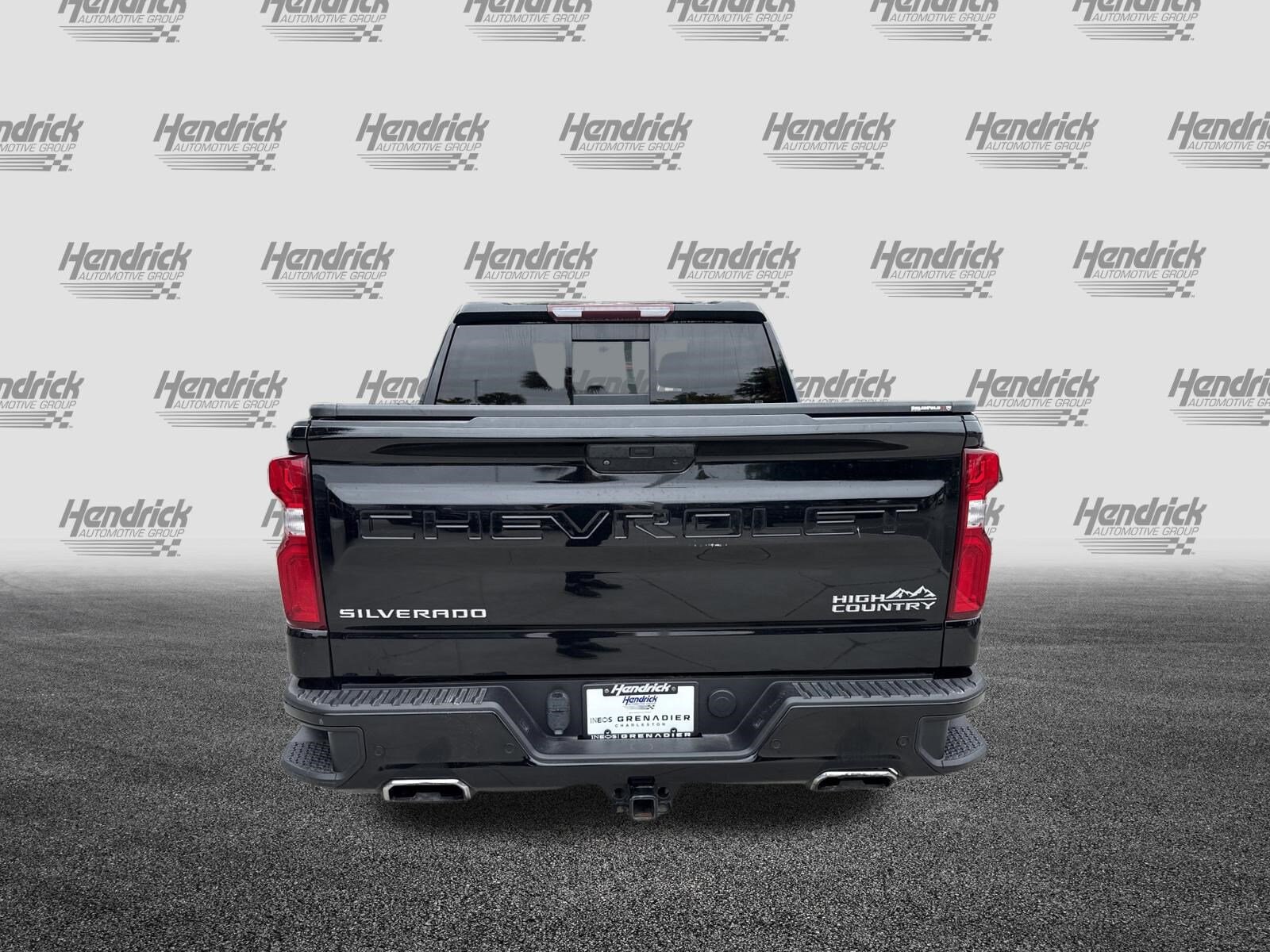 2021 Chevrolet Silverado 1500 High Country 4WD Crew Cab photo 3