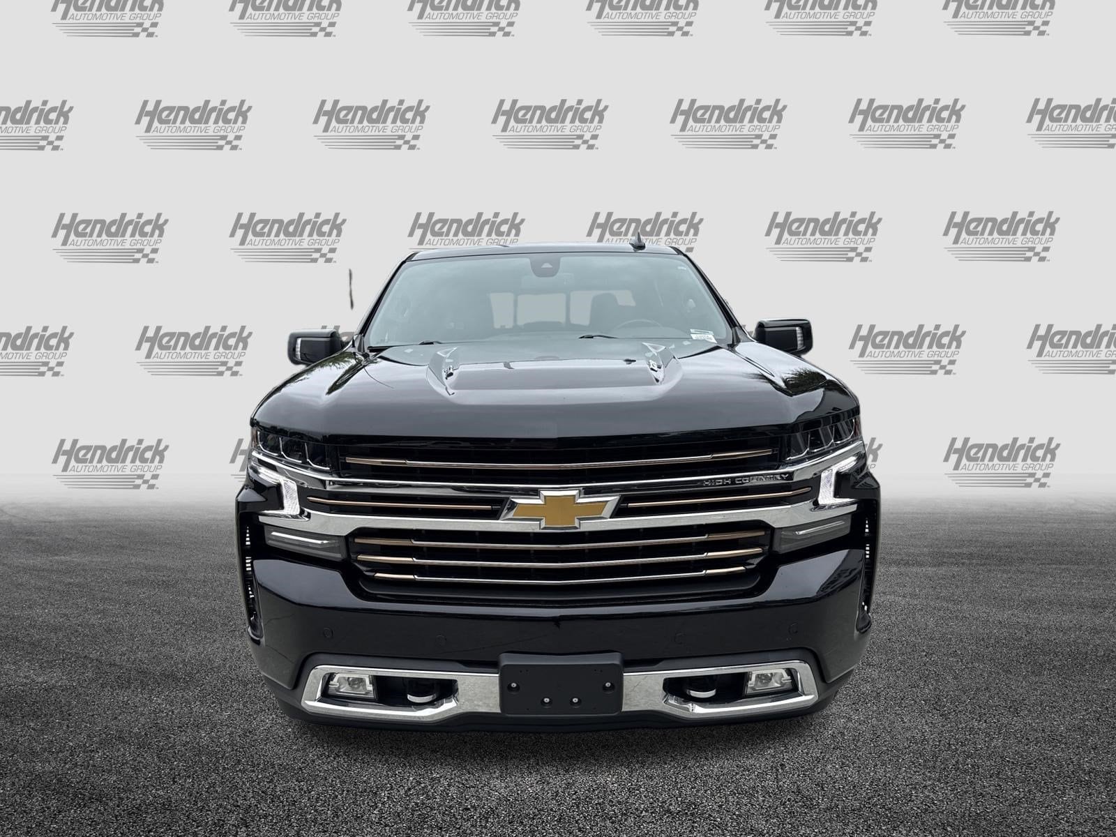 2021 Chevrolet Silverado 1500 High Country 4WD Crew Cab photo 2