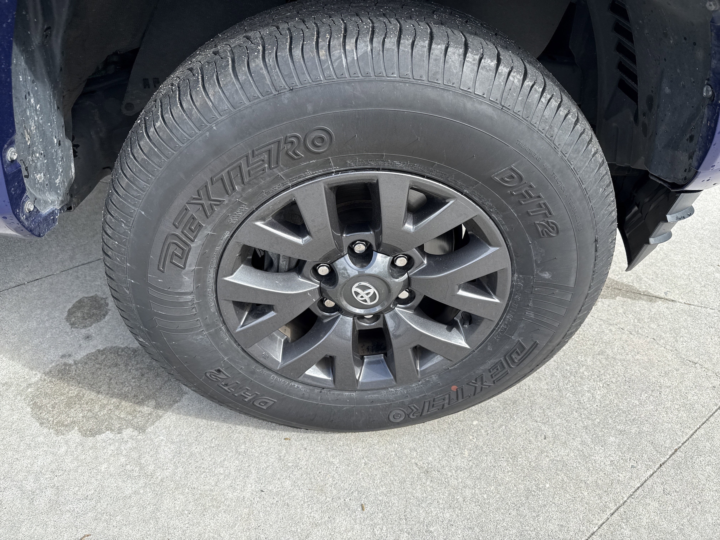 2022 Toyota Tacoma SR5 photo 3