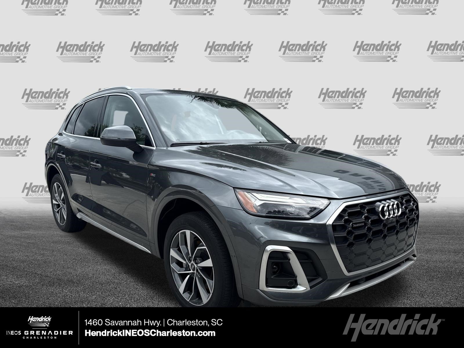 2023 Audi Q5 45 Premium Plus's photo