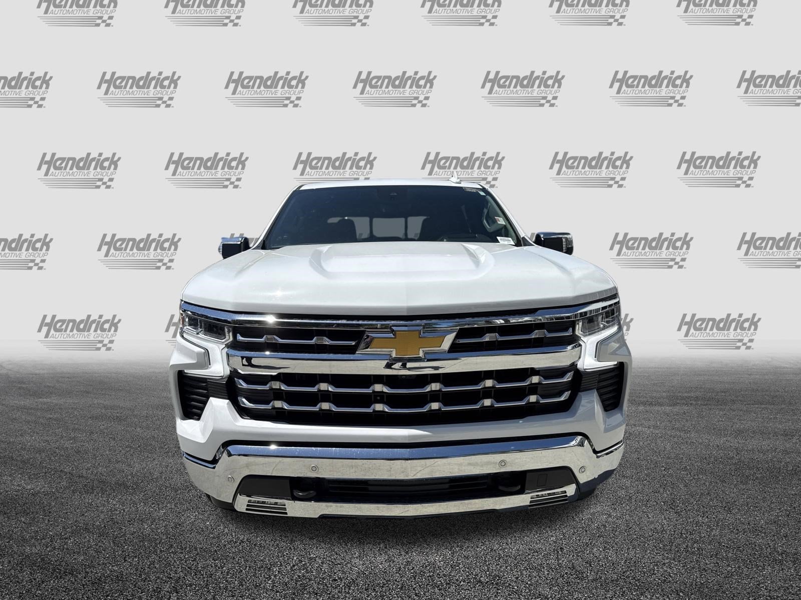 2024 Chevrolet Silverado 1500 LTZ photo 2